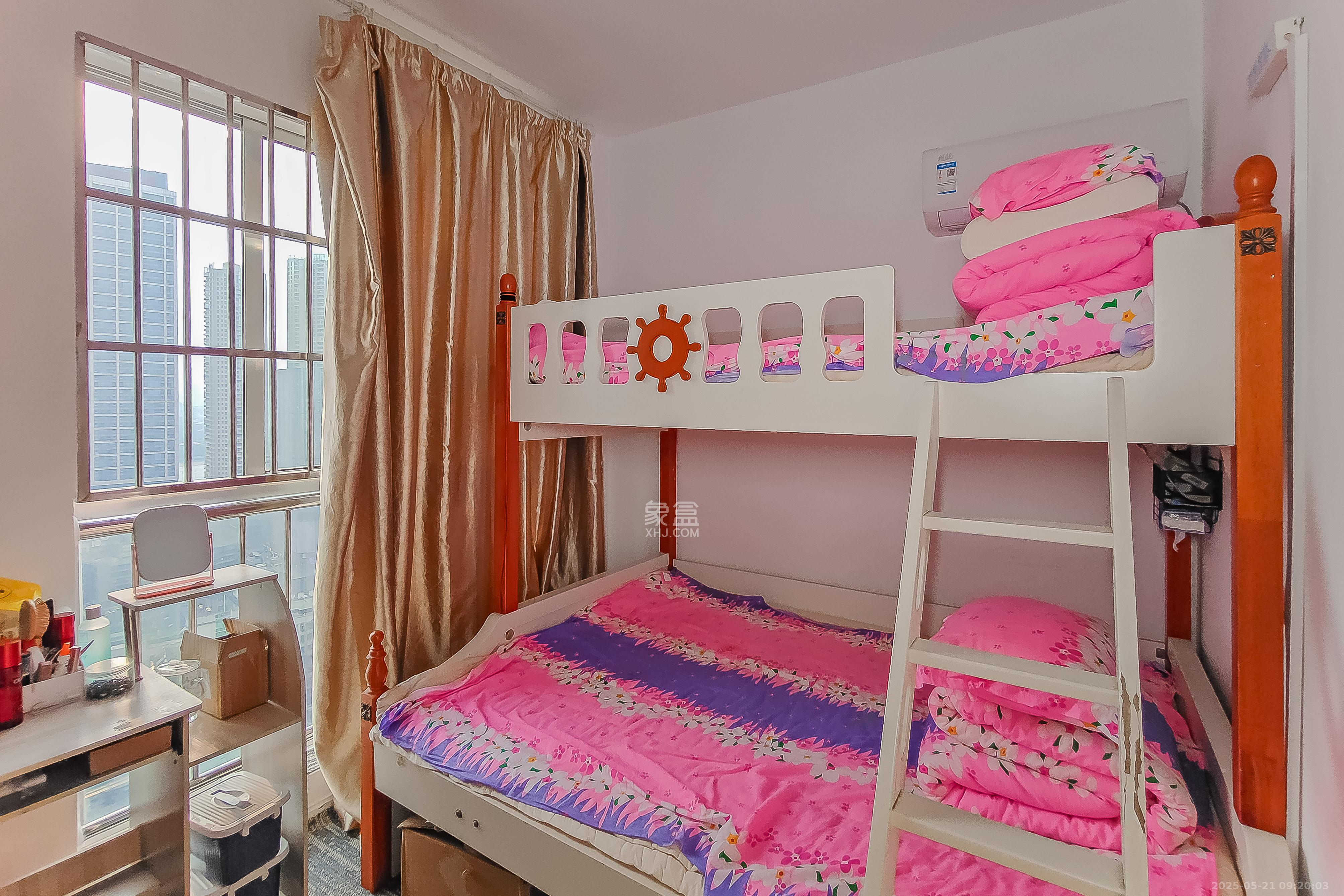 君临国际 3室2厅1卫 160.7万 君临国际 3室2厅1卫 160.7万卧室