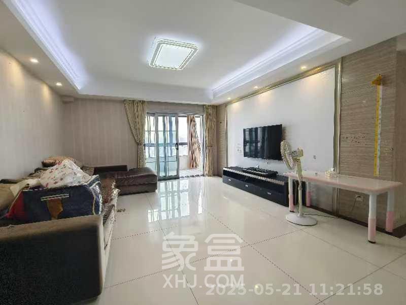 长房时代城  3室2厅2卫   3500.00元/月室内图