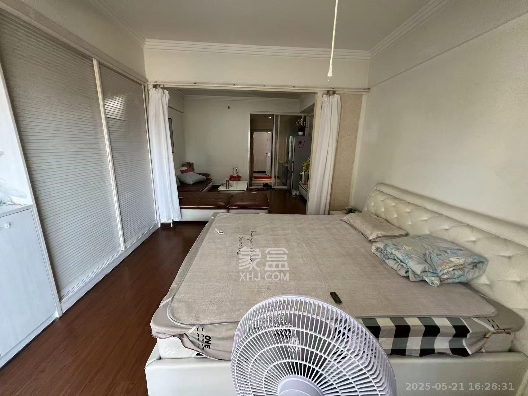 西子一间  1室1厅1卫   1900.00元/月室内图