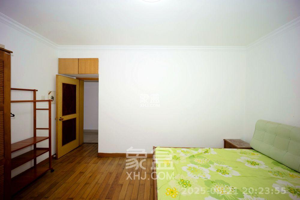鸿园小区  3室2厅1卫   2800.00元/月室内图