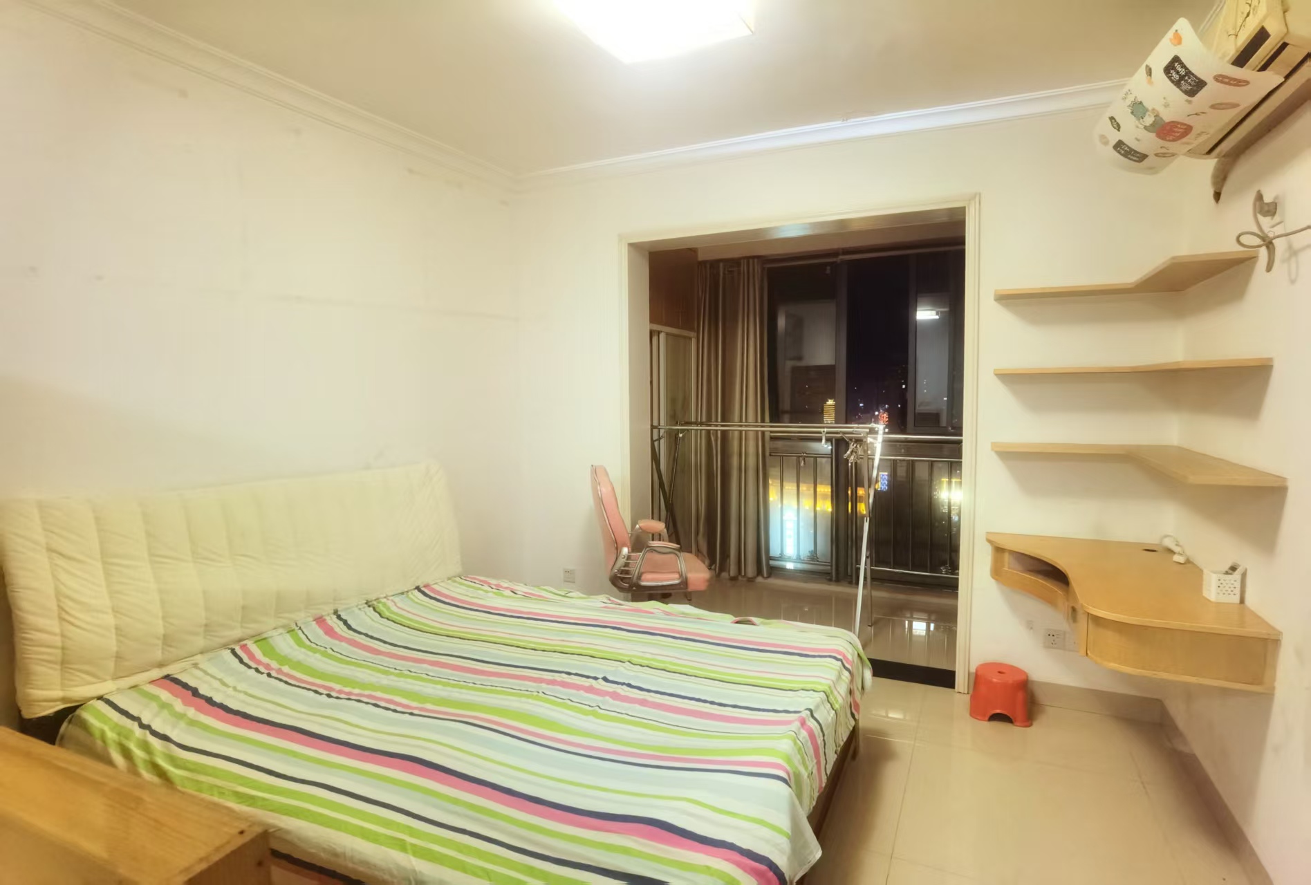 鹏利广场 1室1厅1卫 1100.0元/月 鹏利广场 1室1厅1卫 1100.0元/月室内图