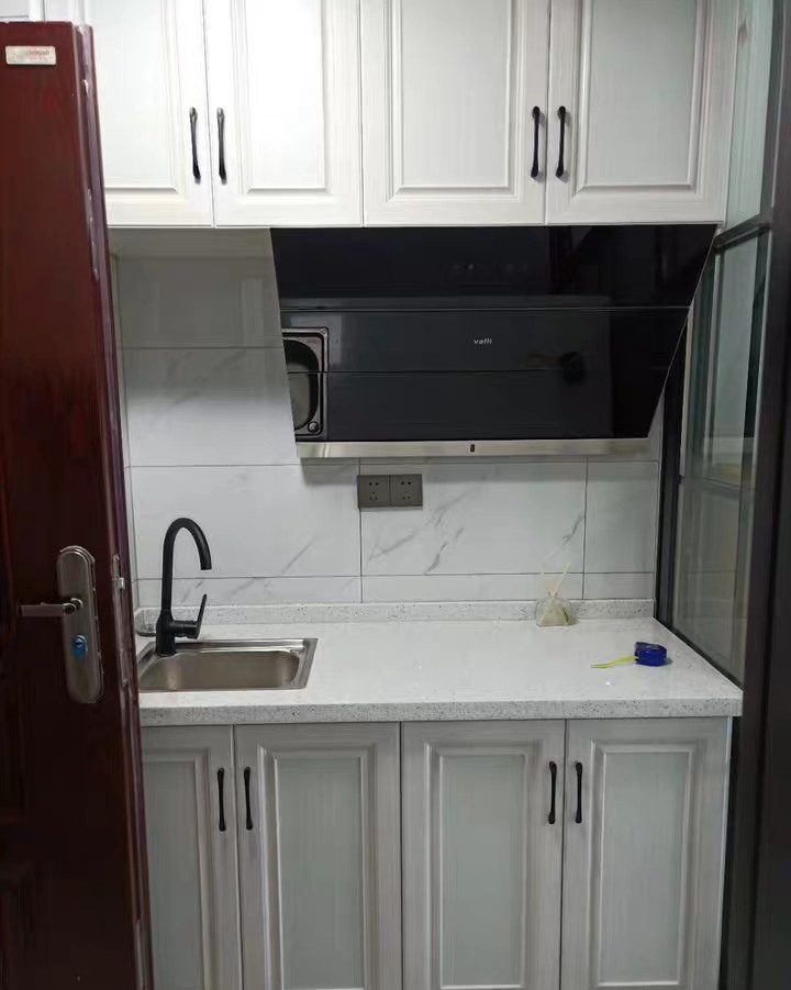 江岸公馆  1室1厅1卫    1300.0元/月 江岸公馆  1室1厅1卫    1300.0元/月室内图