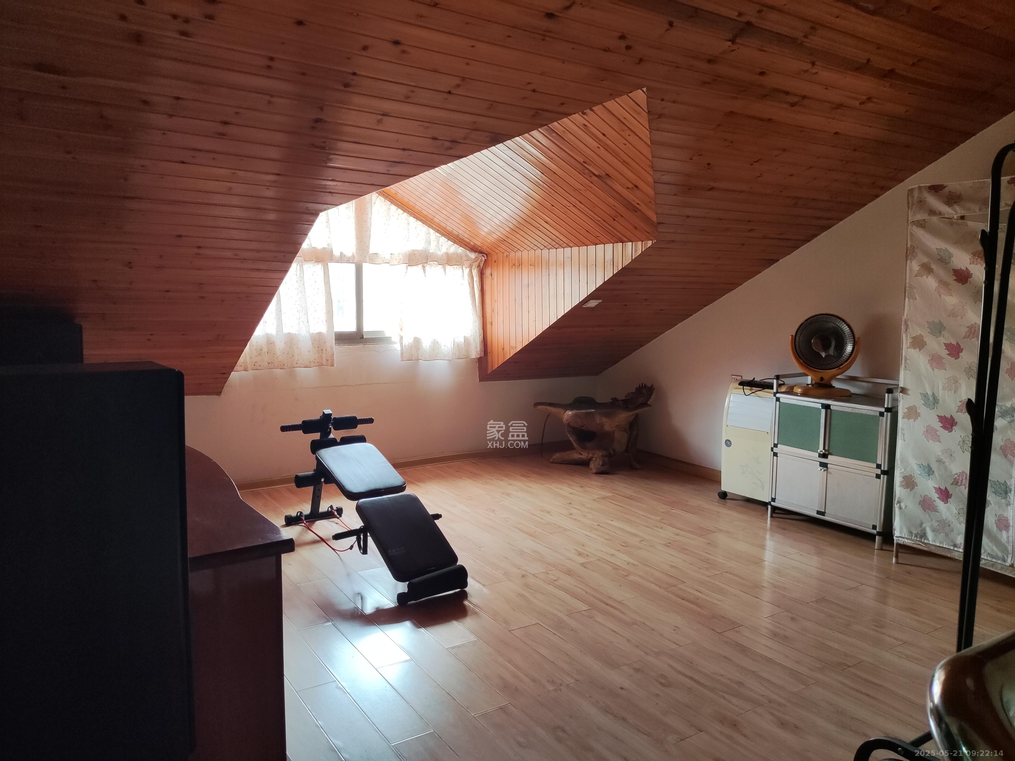 新路小区 3室2厅2卫 1800.0元/月 新路小区 3室2厅2卫 1800.0元/月室内图