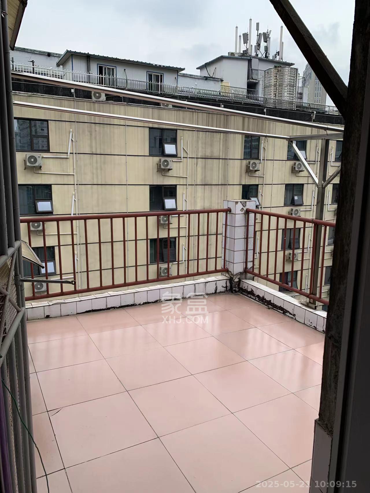 三兴公寓（三兴小区）  2室1厅1卫   1700.00元/月室内图