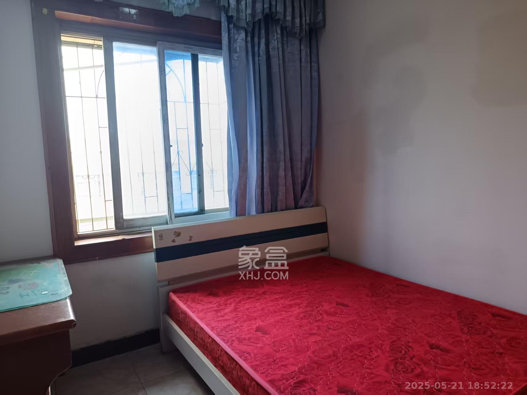 星沙交通局宿舍  3室2厅1卫    1300.0元/月 星沙交通局宿舍  3室2厅1卫    1300.0元/月