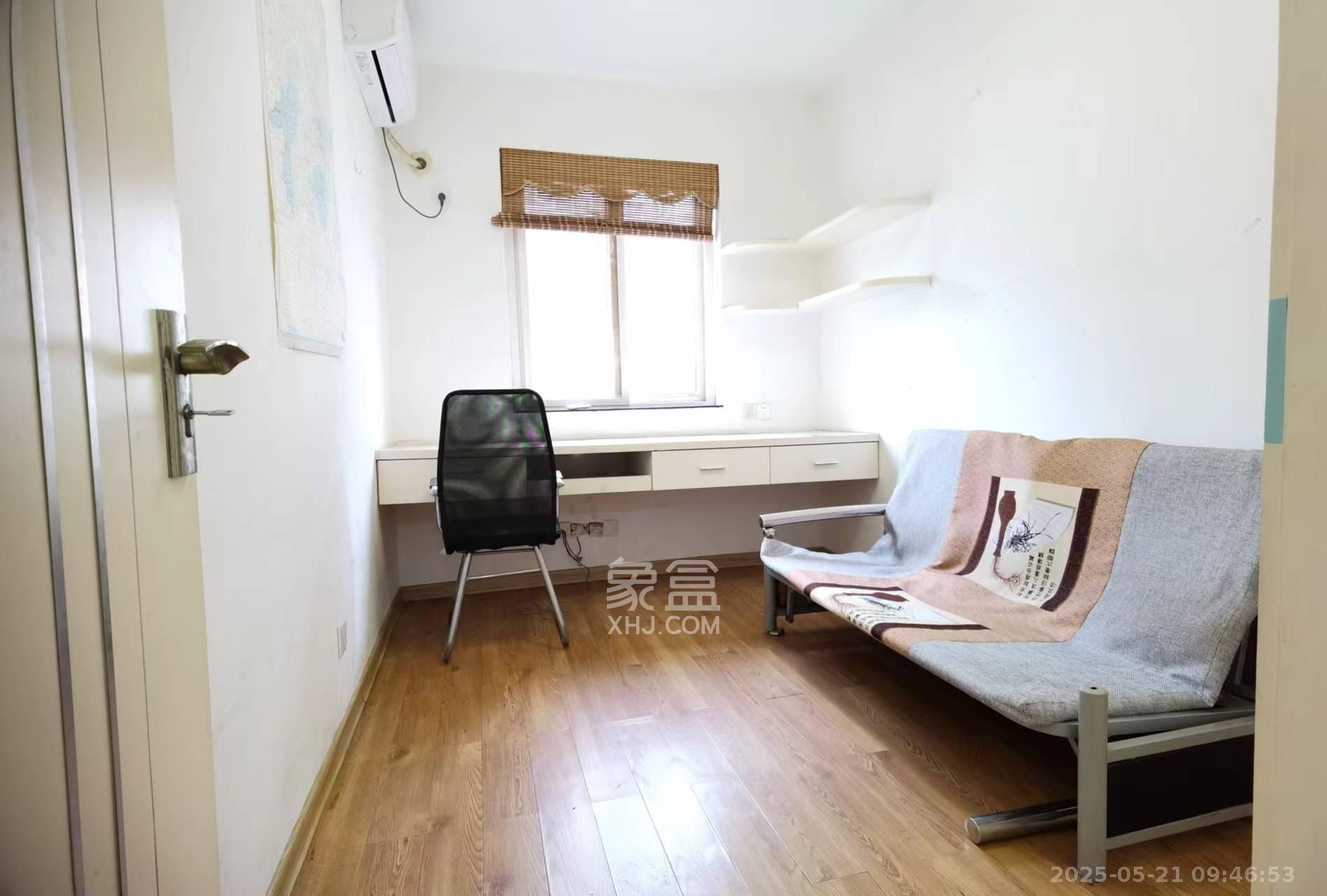 枫林美景  3室2厅1卫   2300.00元/月室内图
