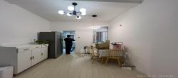新湘路社区  3室2厅1卫   3000.00元/月