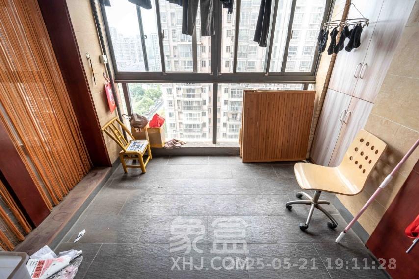 中城丽景香山园  3室2厅2卫    2600.0元/月室内图