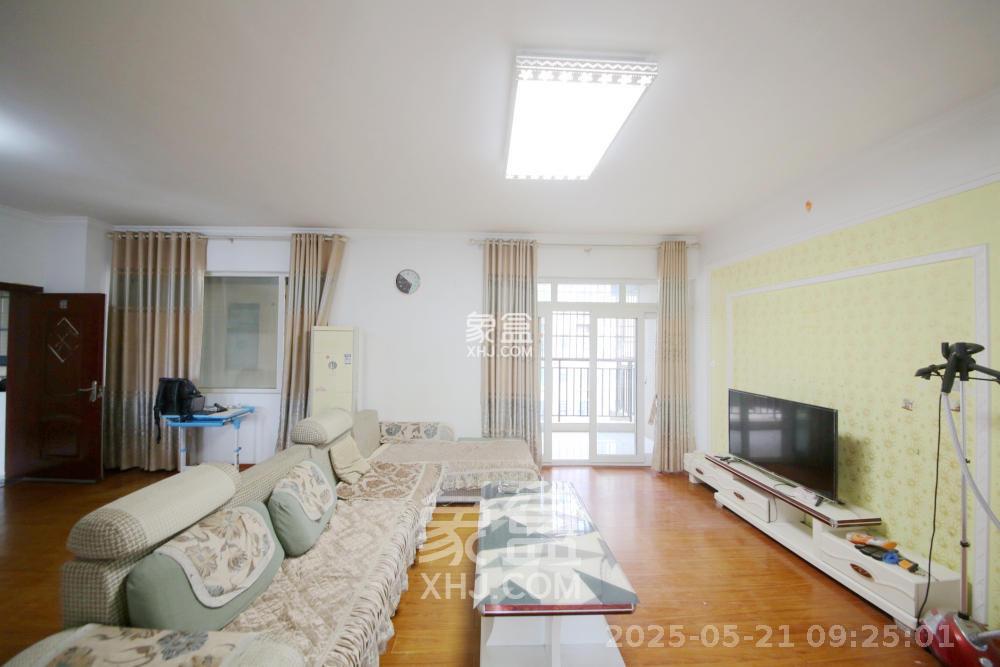 泊爱蓝湾 3室2厅2卫 3200.0元/月 泊爱蓝湾 3室2厅2卫 3200.0元/月室内图