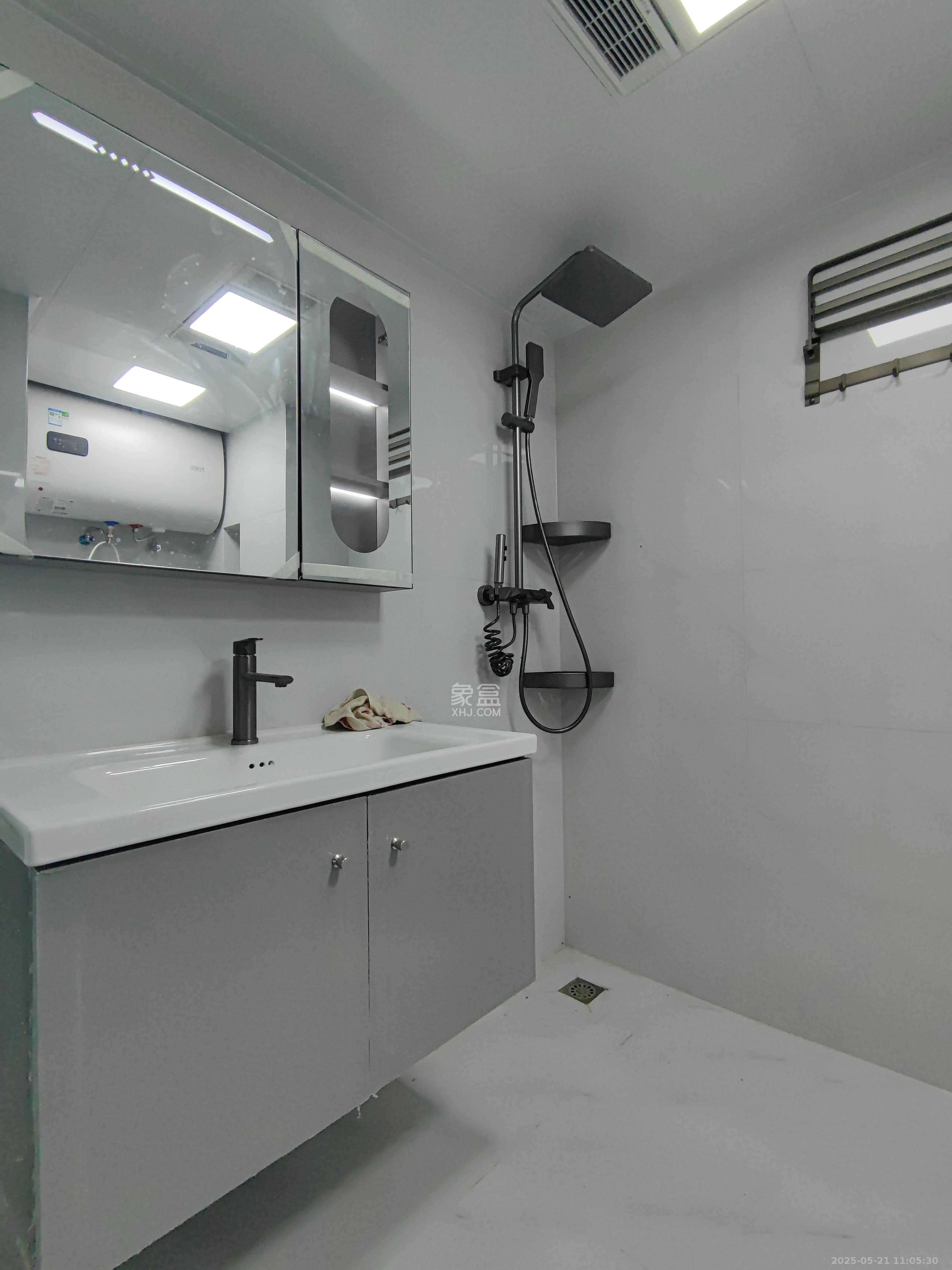 中建宝铂公馆   43.0㎡     3300.00元/月室内图