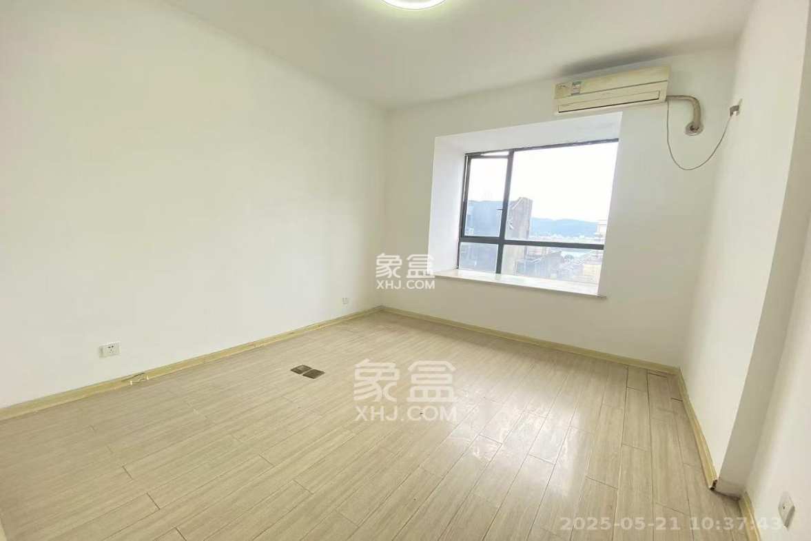 五一大道202(中环壹世界)  1室2厅1卫    3000.0元/月 五一大道202(中环壹世界)  1室2厅1卫    3000.0元/月室内图