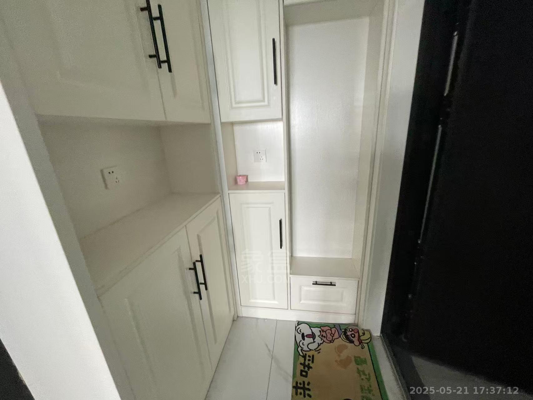 和顺天河广场(型格广场) 1室1厅1卫 1400.0元/月 和顺天河广场(型格广场) 1室1厅1卫 1400.0元/月室内图