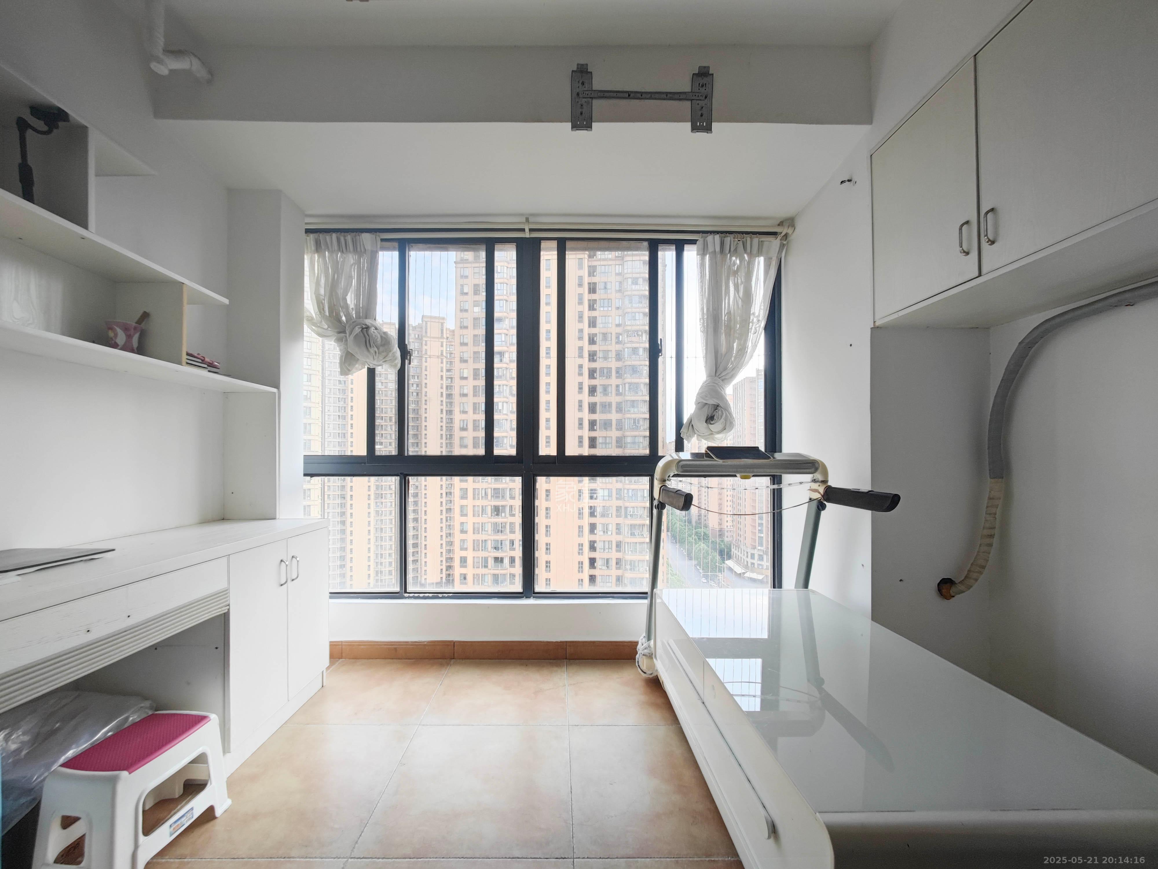 五矿万境水岸二期(五矿万境水岸和苑) 2室2厅1卫 101.88万 五矿万境水岸二期(五矿万境水岸和苑) 2室2厅1卫 101.88万阳台