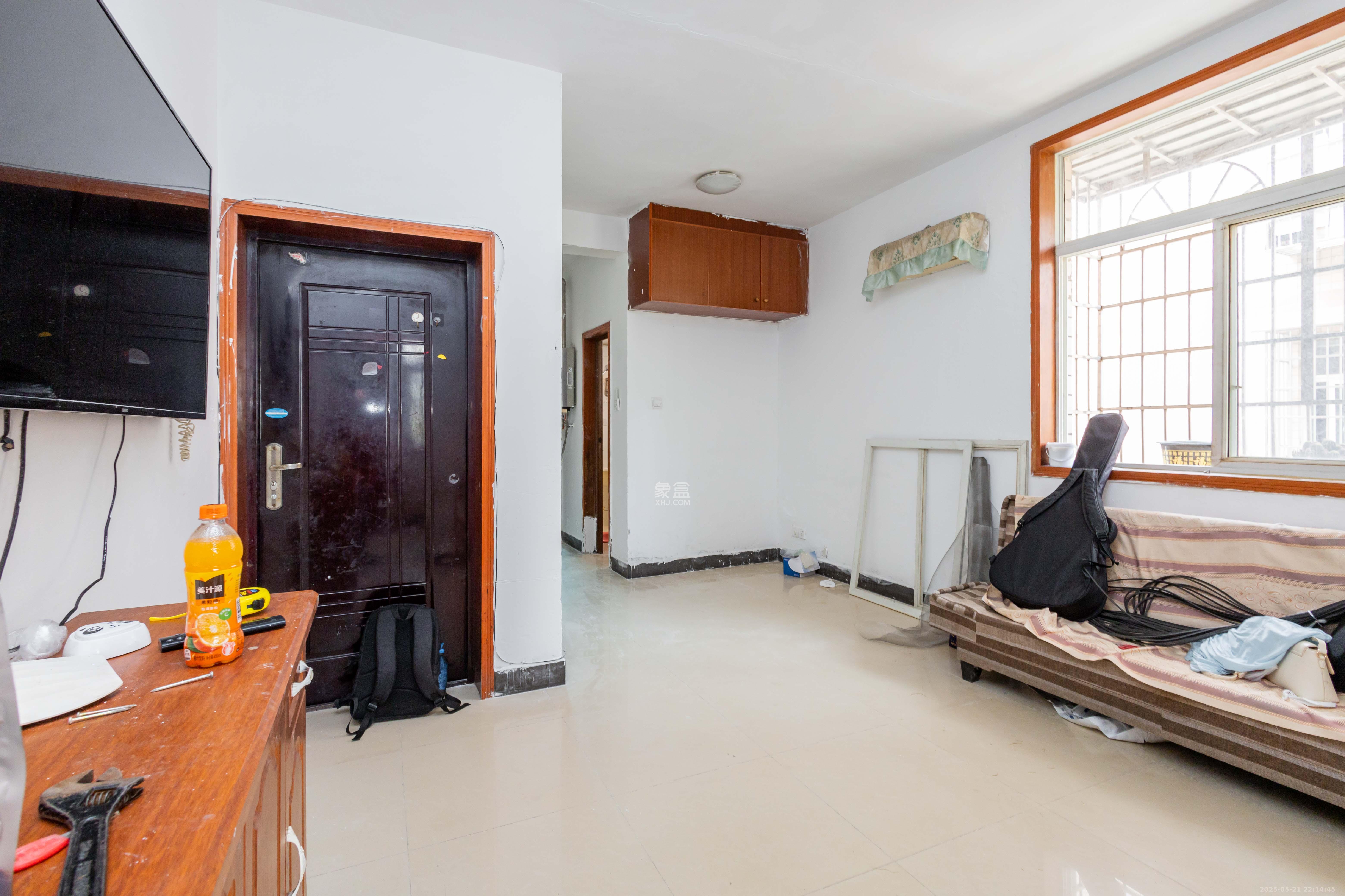 泉塘小区  1室1厅1卫    25.8万 泉塘小区  1室1厅1卫    25.8万客厅