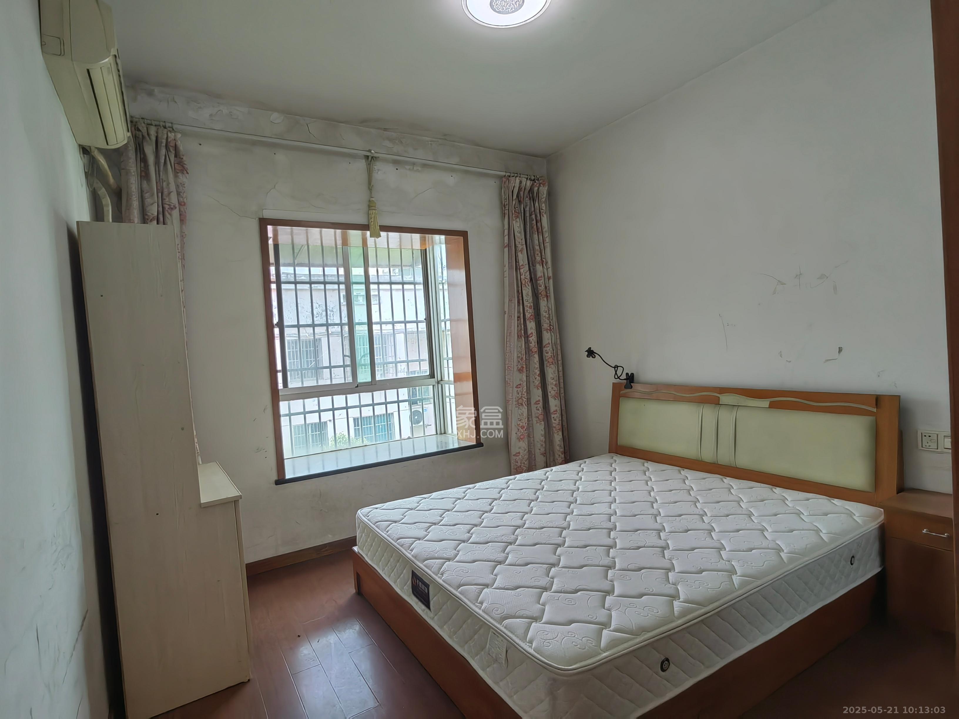 中南汽车世界 2室1厅1卫 1000.0元/月 中南汽车世界 2室1厅1卫 1000.0元/月室内图