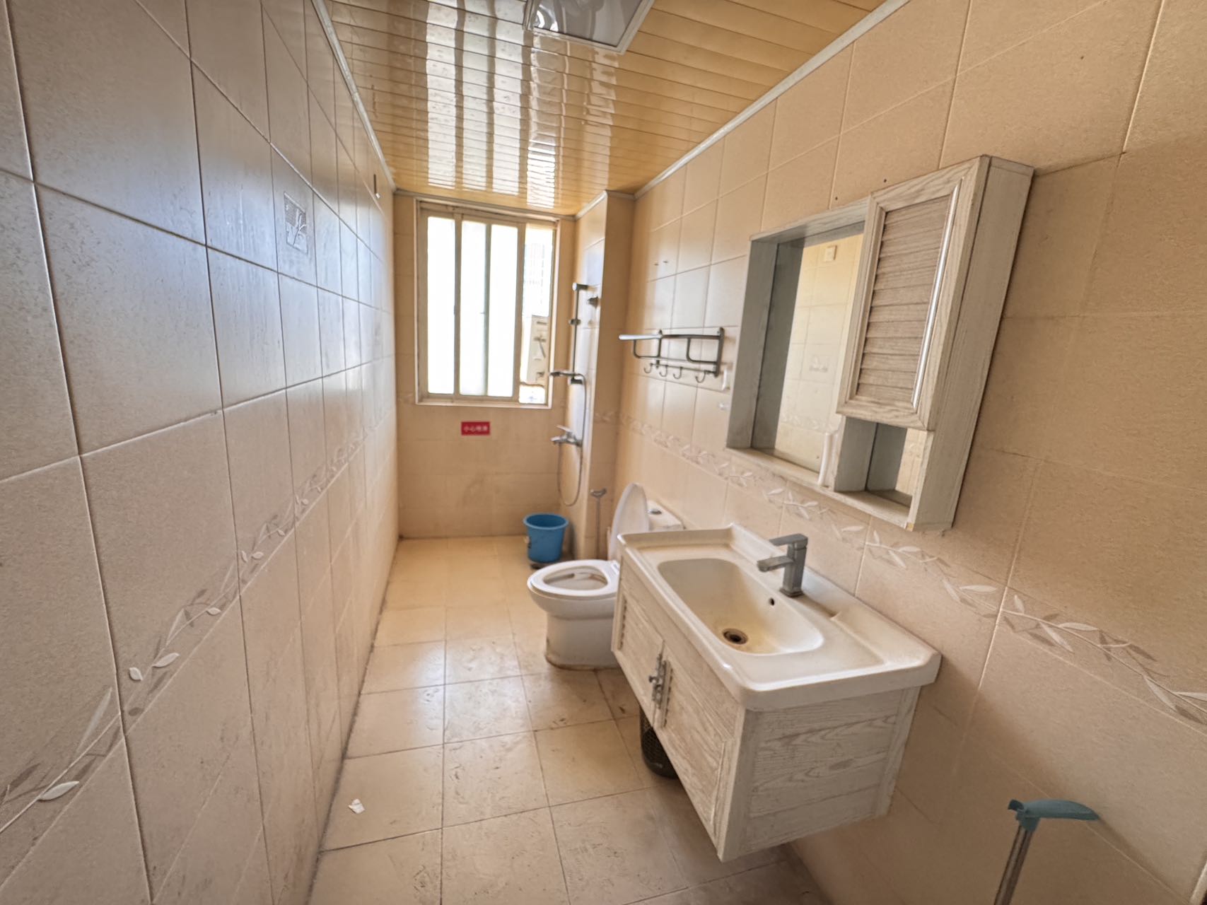 半山花园 5室2厅2卫 5300.0元/月 半山花园 5室2厅2卫 5300.0元/月户型图