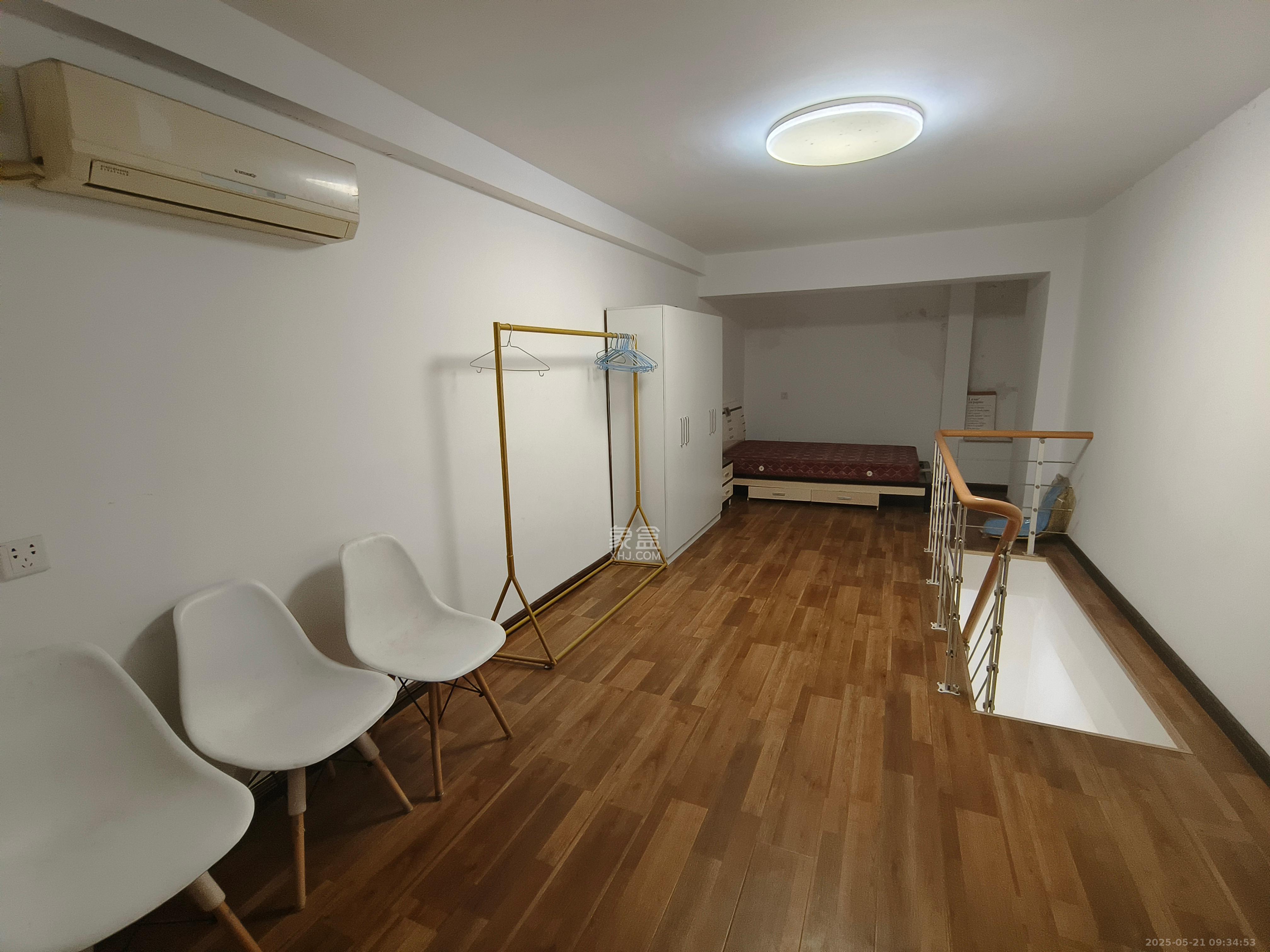中建芙蓉工社  1室1厅1卫   1400.00元/月室内图