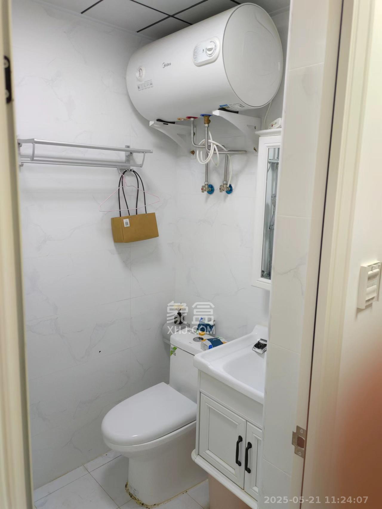 金地铂悦  1室1厅1卫    1100.0元/月室内图