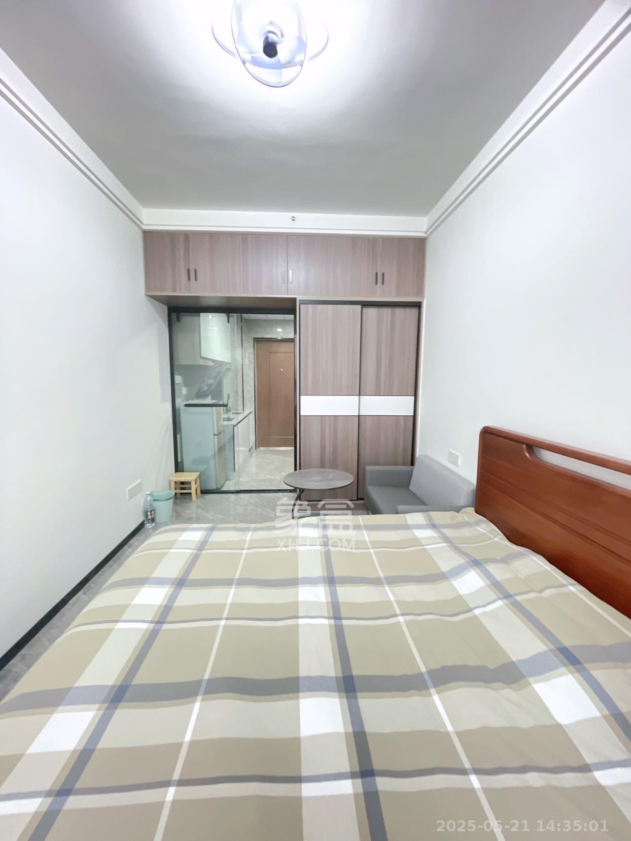 保利香槟国际  1室1厅1卫   1100.00元/月室内图