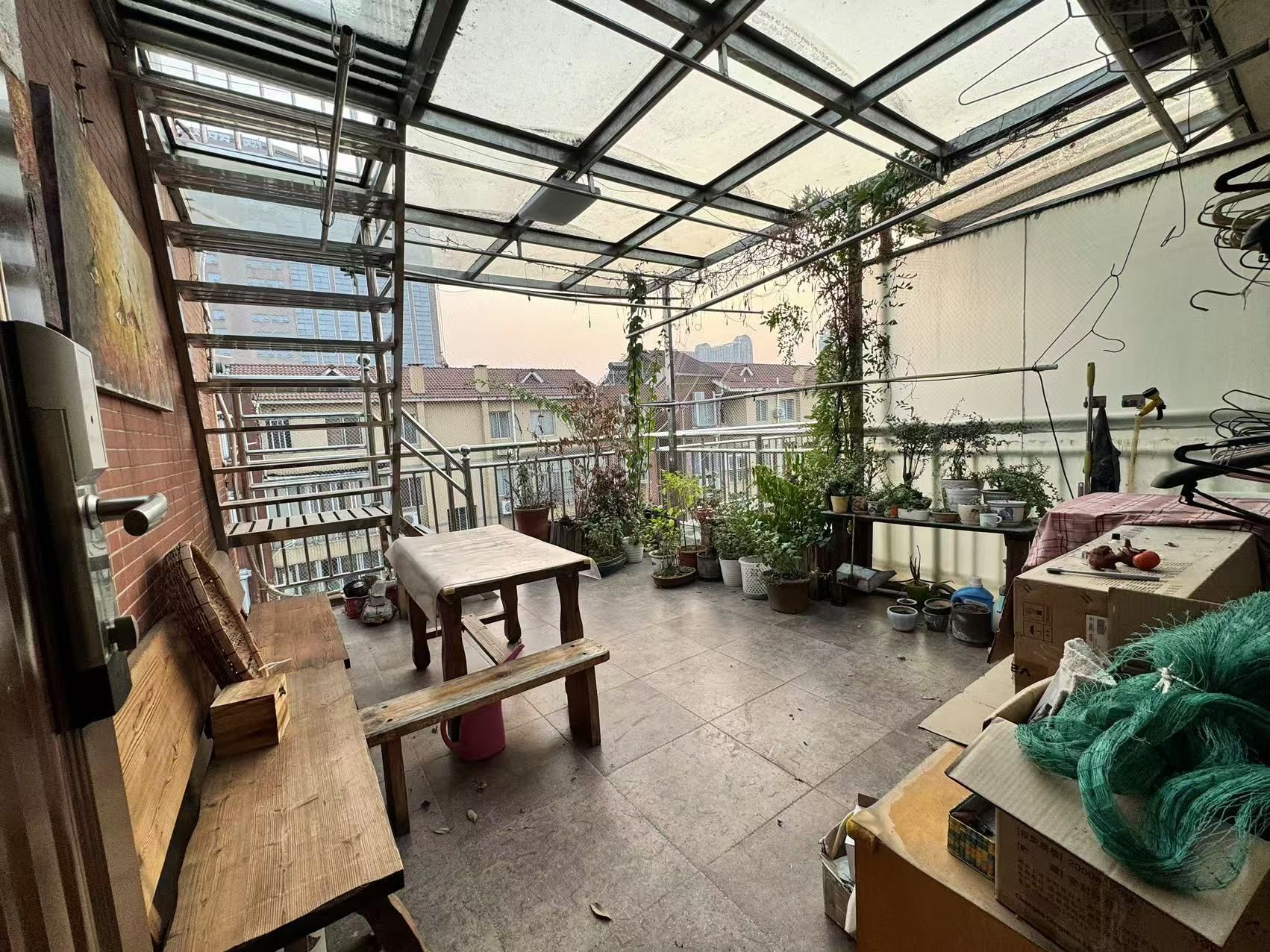 湘银小区 4室2厅2卫 1600.0元/月 湘银小区 4室2厅2卫 1600.0元/月户型图