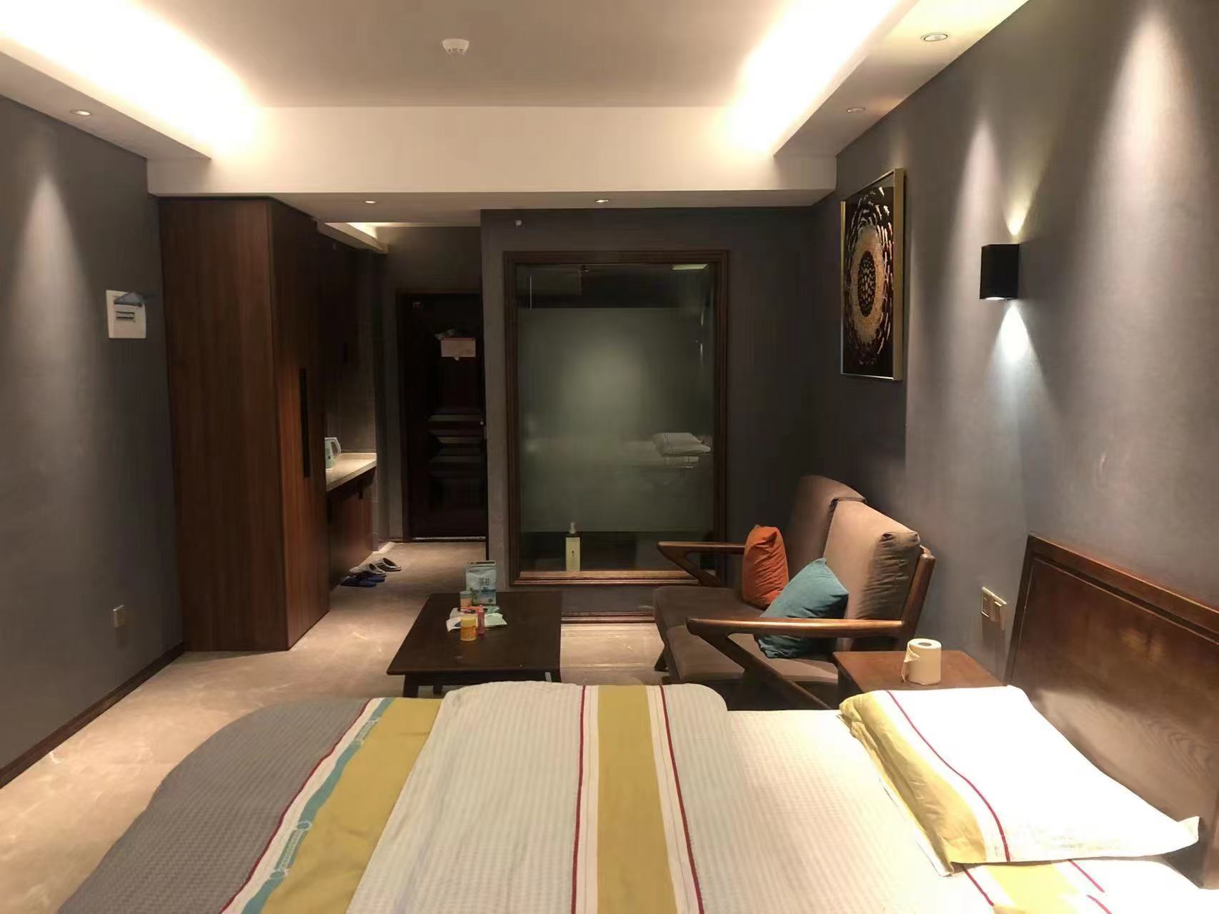 金钟大雁城 1室1厅1卫 1700.0元/月 金钟大雁城 1室1厅1卫 1700.0元/月室内图