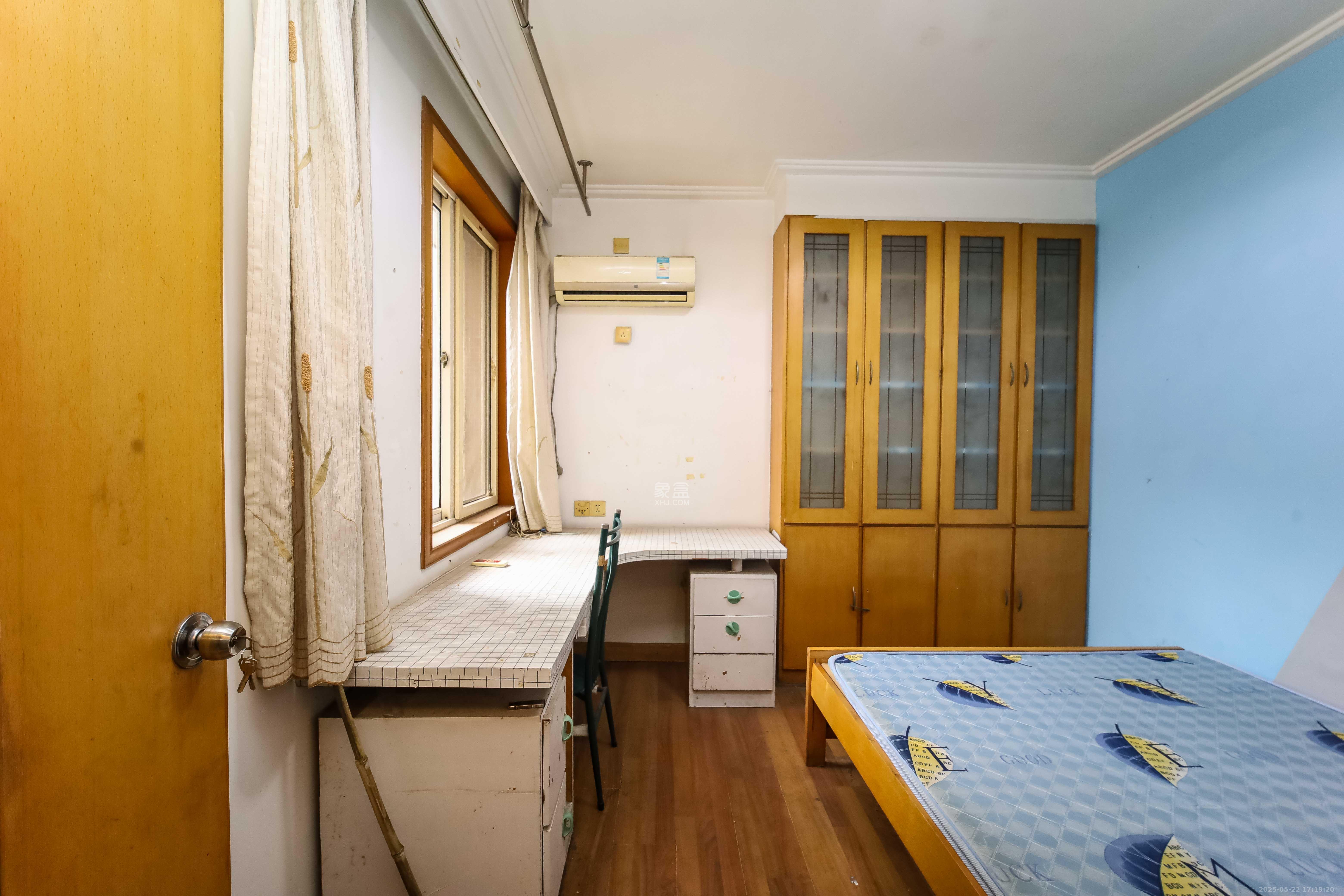 德政园  3室2厅1卫    54.0万 德政园  3室2厅1卫    54.0万卧室