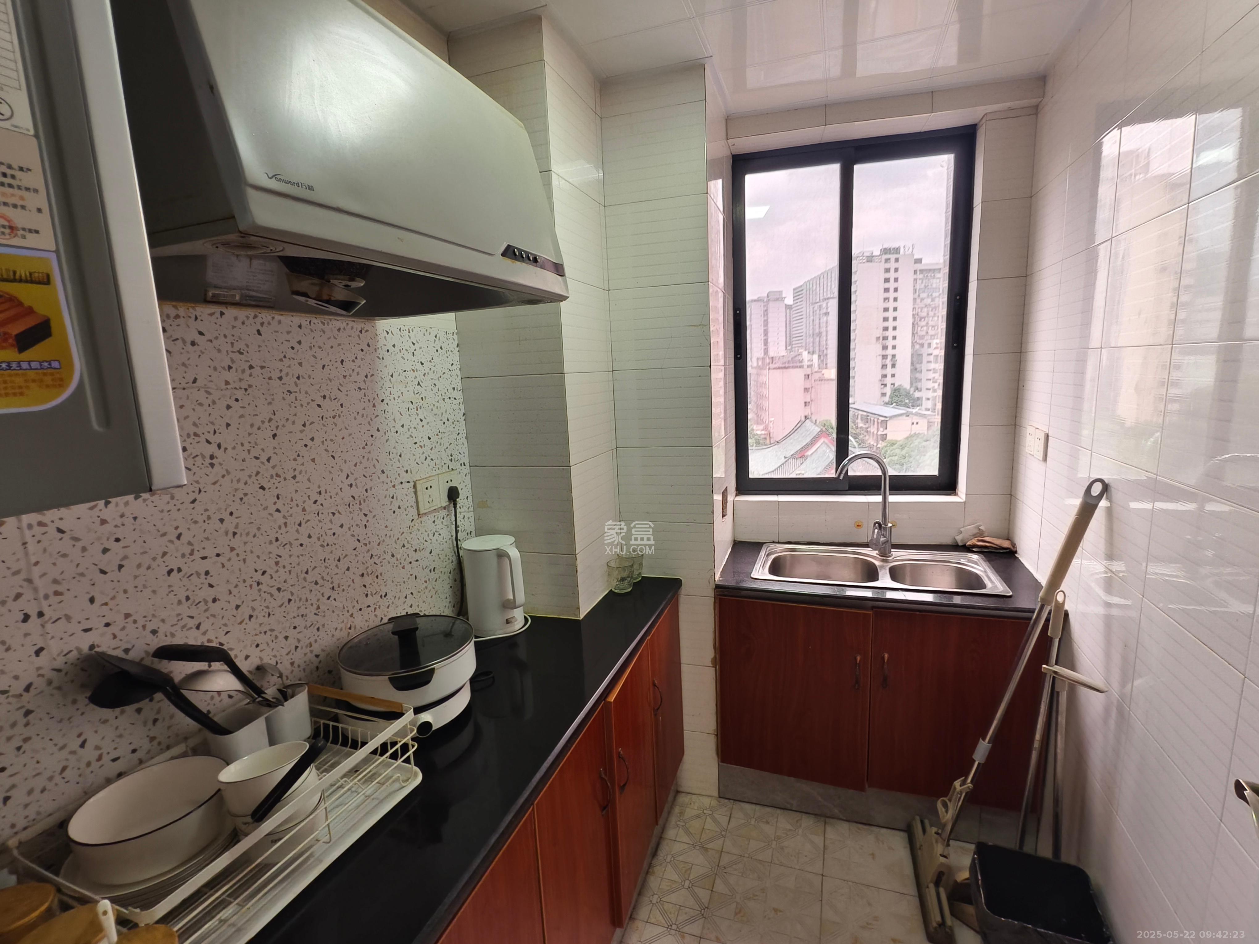 七彩丽都 2室2厅1卫 3300.0元/月 七彩丽都 2室2厅1卫 3300.0元/月室内图