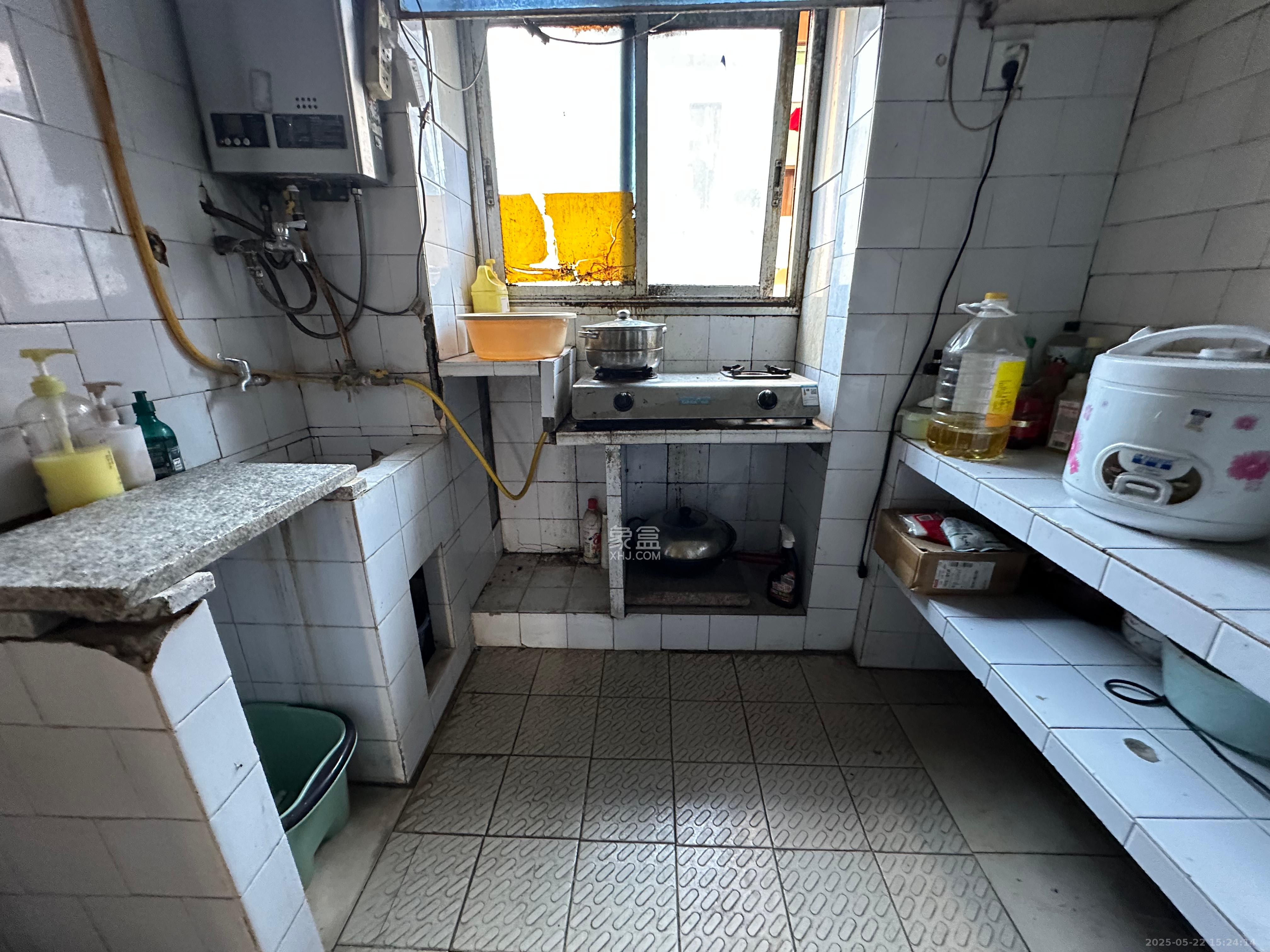 晓园宿舍(晓园路湘运小区) 2室1厅1卫 1500.0元/月 晓园宿舍(晓园路湘运小区) 2室1厅1卫 1500.0元/月室内图