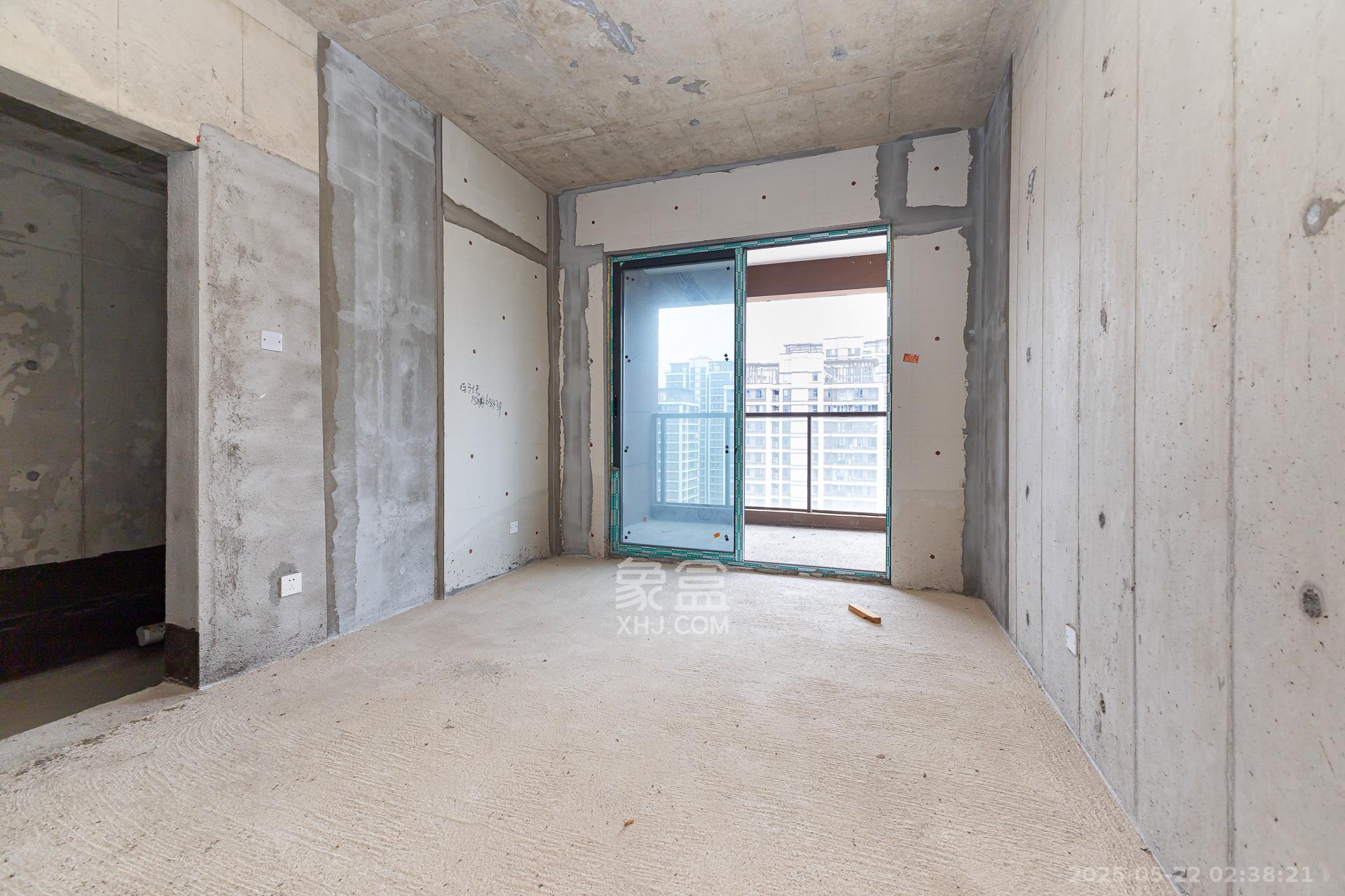 滨江学府  4室2厅2卫    150.0万 滨江学府  4室2厅2卫    150.0万卧室