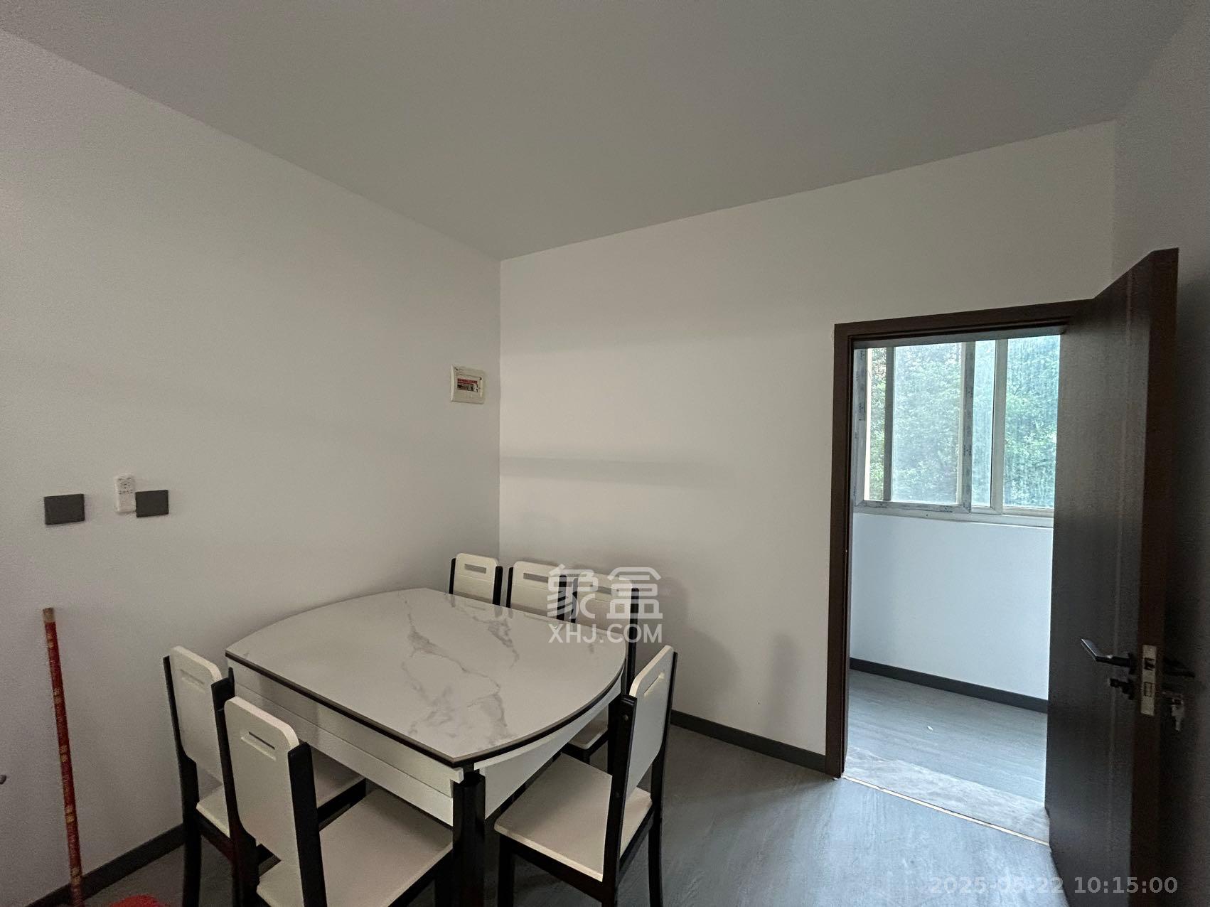 红树湾 4室2厅2卫 2400.0元/月 红树湾 4室2厅2卫 2400.0元/月室内图