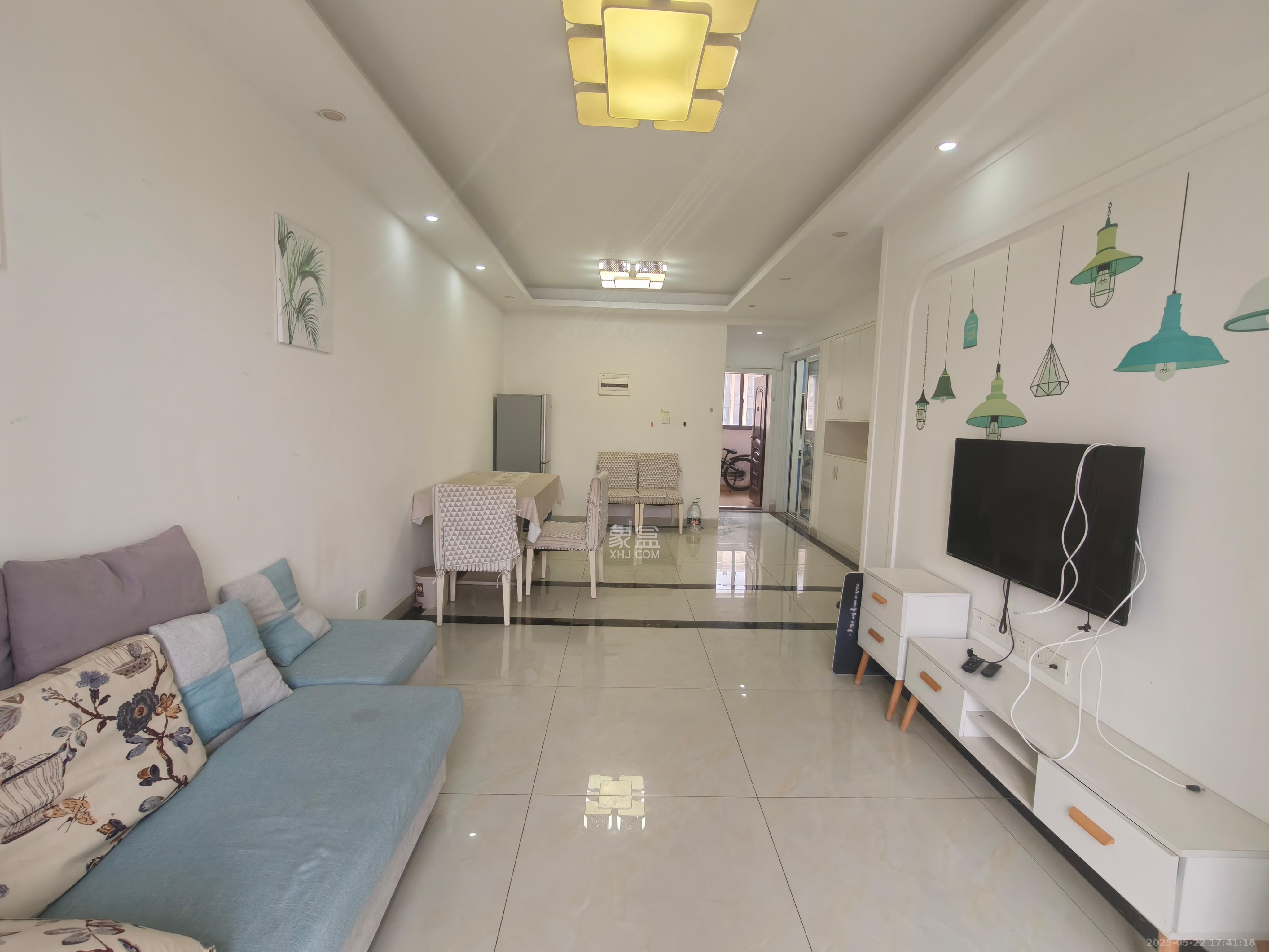 五矿沁园金城(春和景园) 2室2厅1卫 2200.0元/月 五矿沁园金城(春和景园) 2室2厅1卫 2200.0元/月室内图