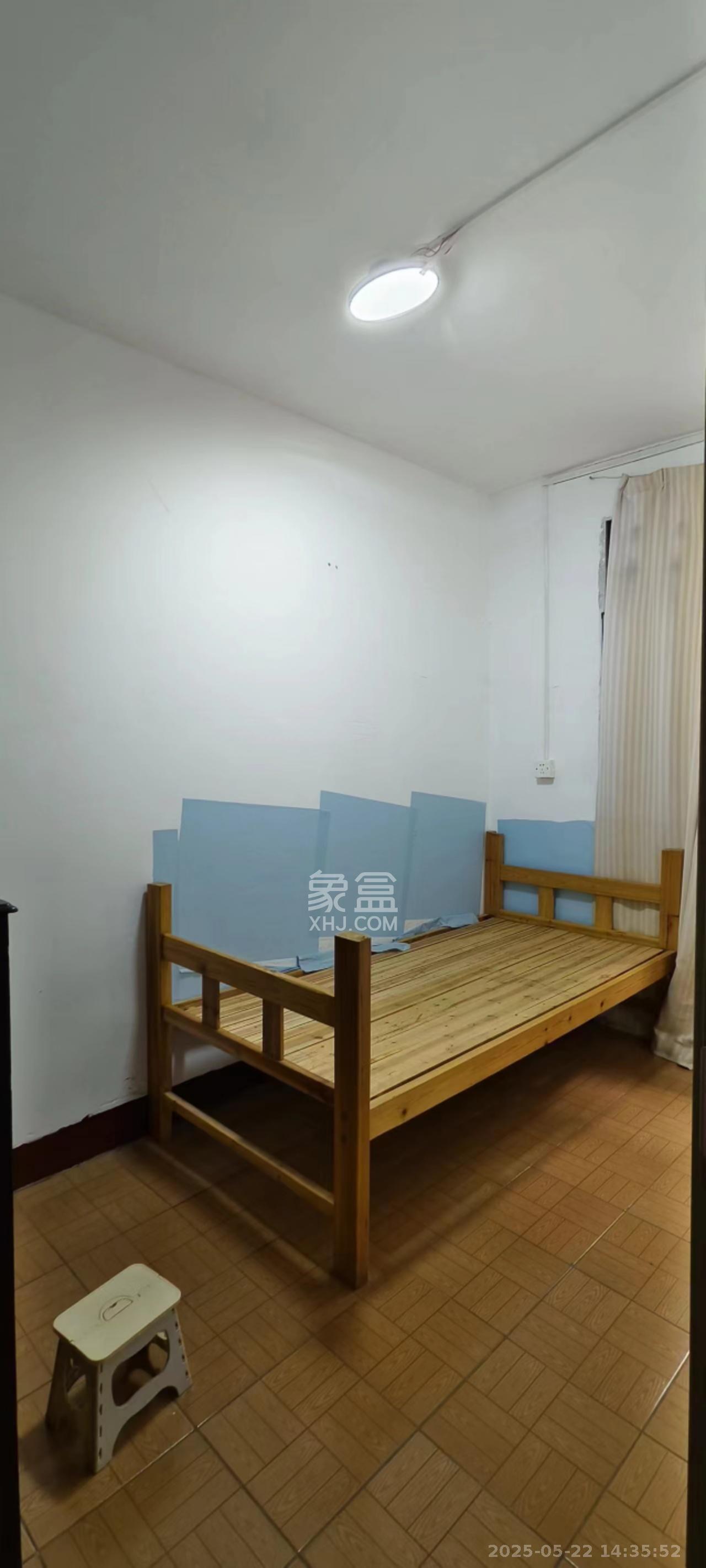 中南大学湘雅附一北院  3室1厅1卫   2300.00元/月室内图