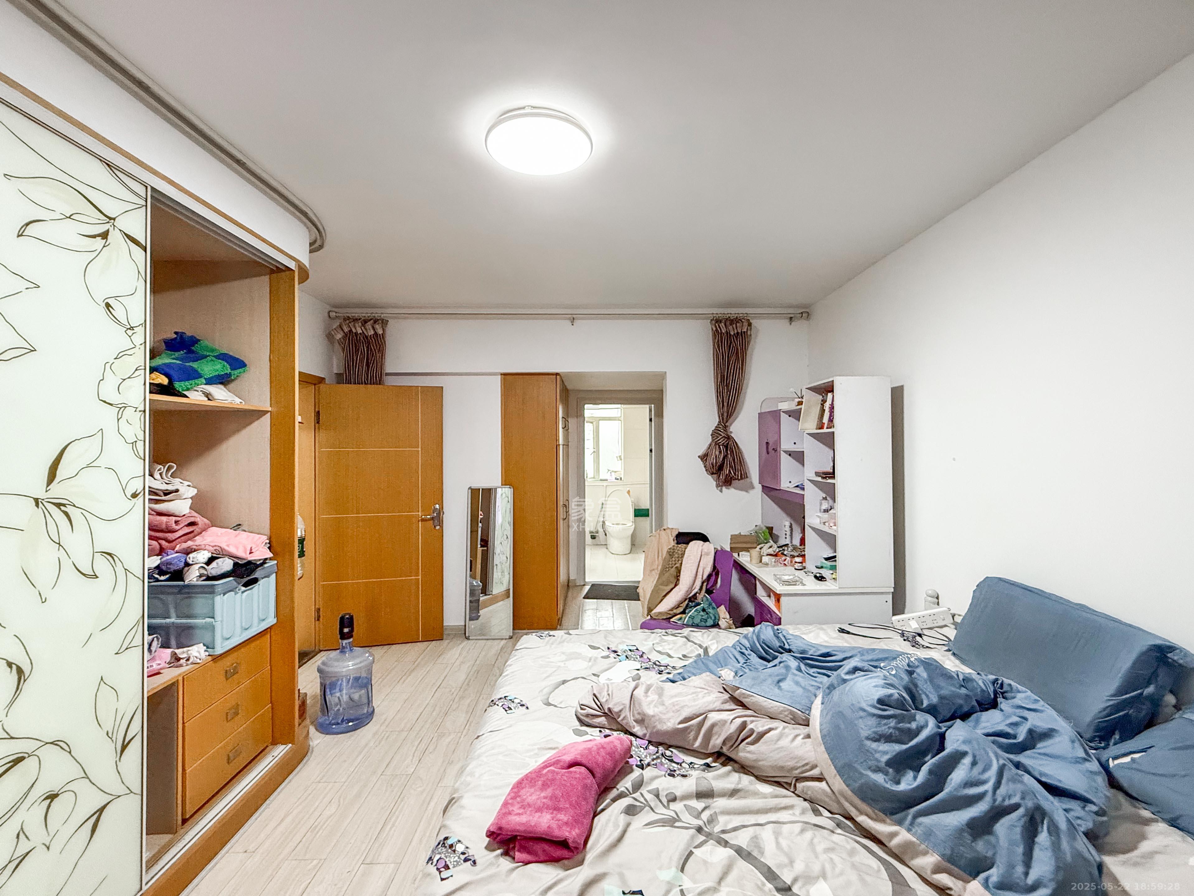 湘麓国际 4室2厅2卫 130.0万 湘麓国际 4室2厅2卫 130.0万卧室