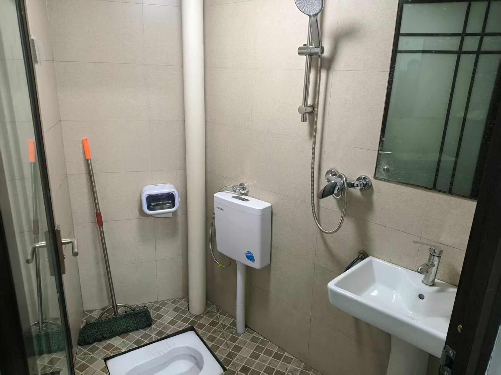 小城故事康逸名城  1室1厅1卫   17.80万室内图