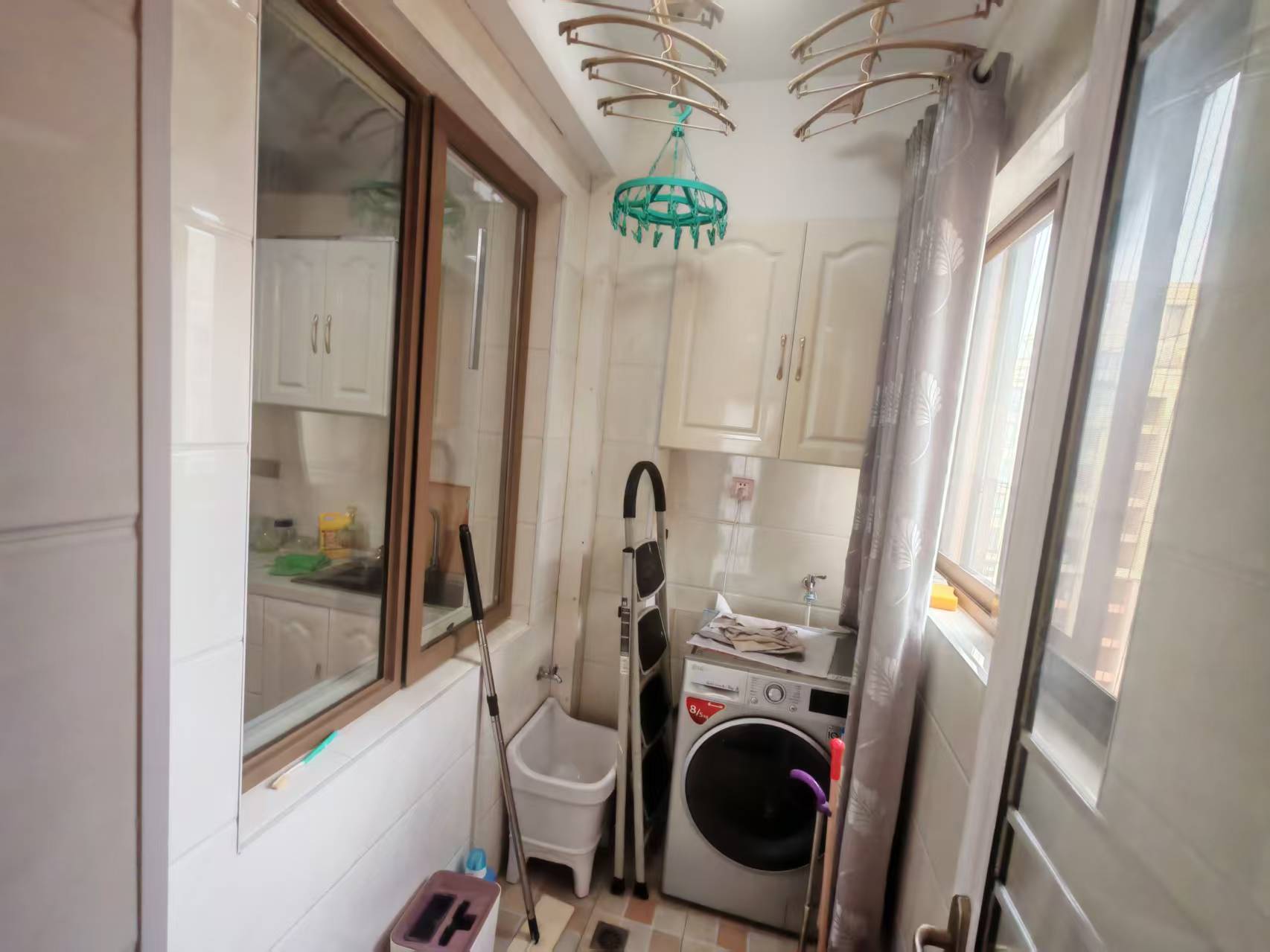 奥园广场 4室2厅2卫 82.8万 奥园广场 4室2厅2卫 82.8万室内图