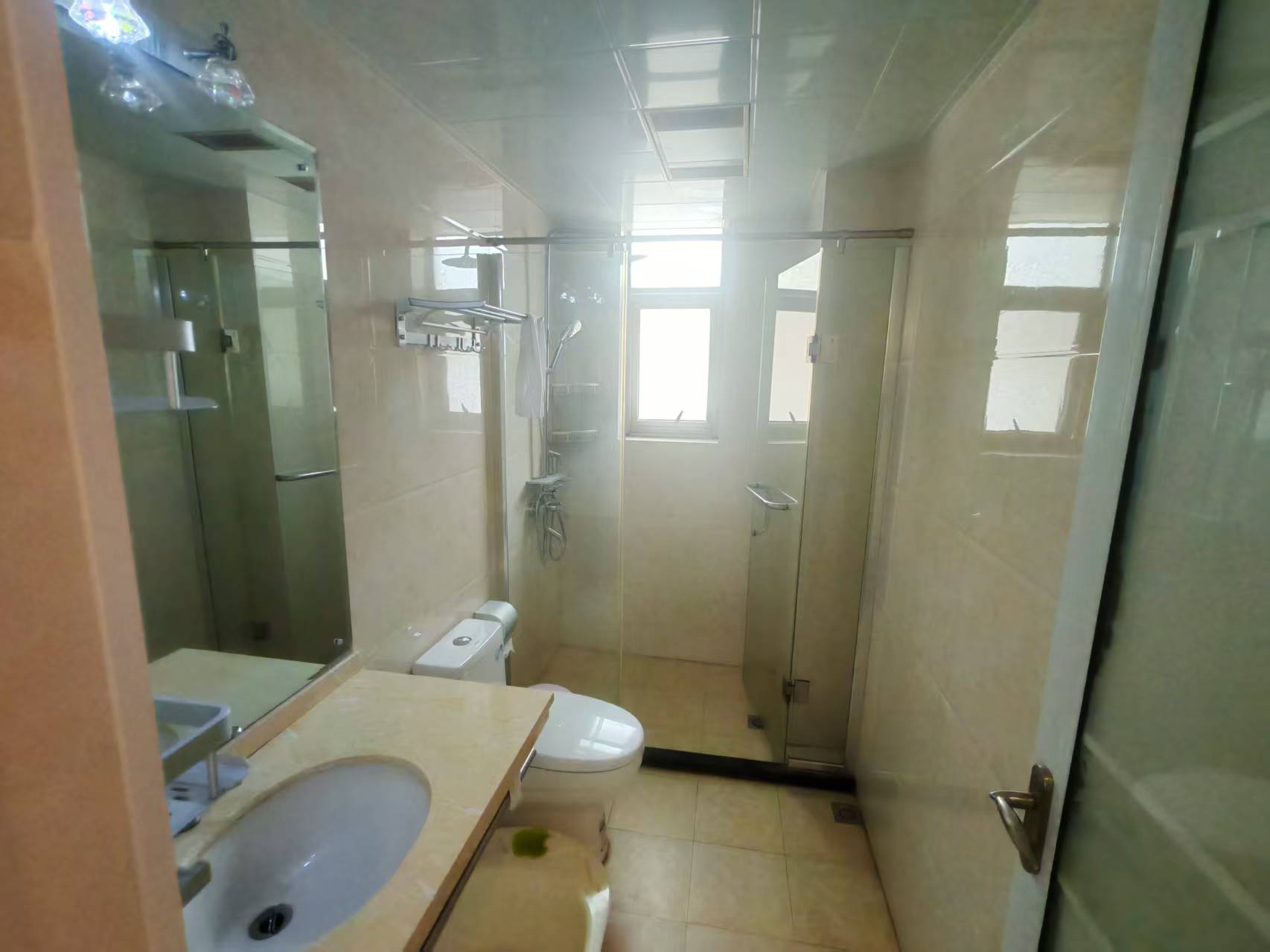 奥园广场 4室2厅2卫 82.8万 奥园广场 4室2厅2卫 82.8万室内图