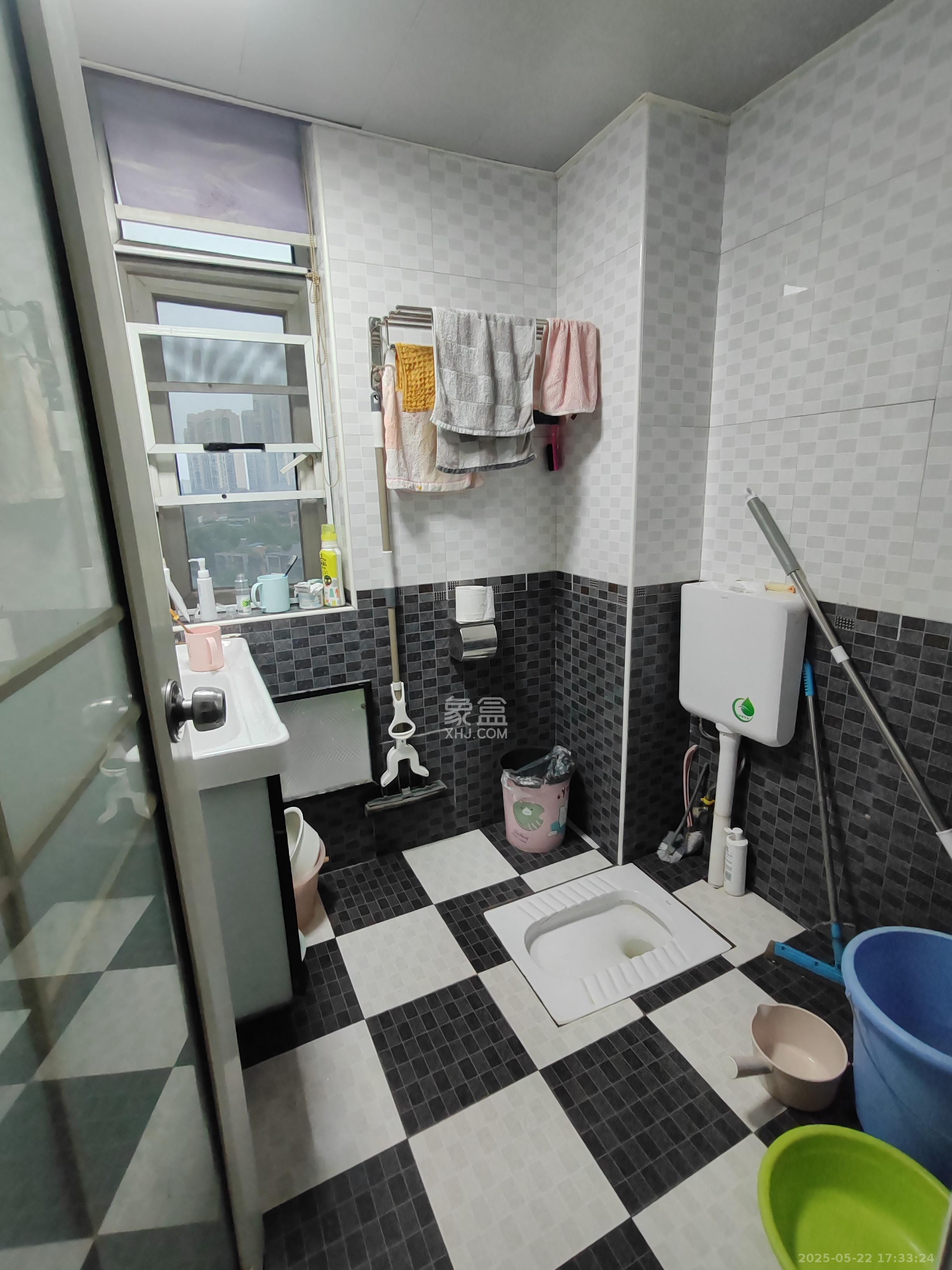 山水湾  2室2厅1卫   1750.00元/月室内图