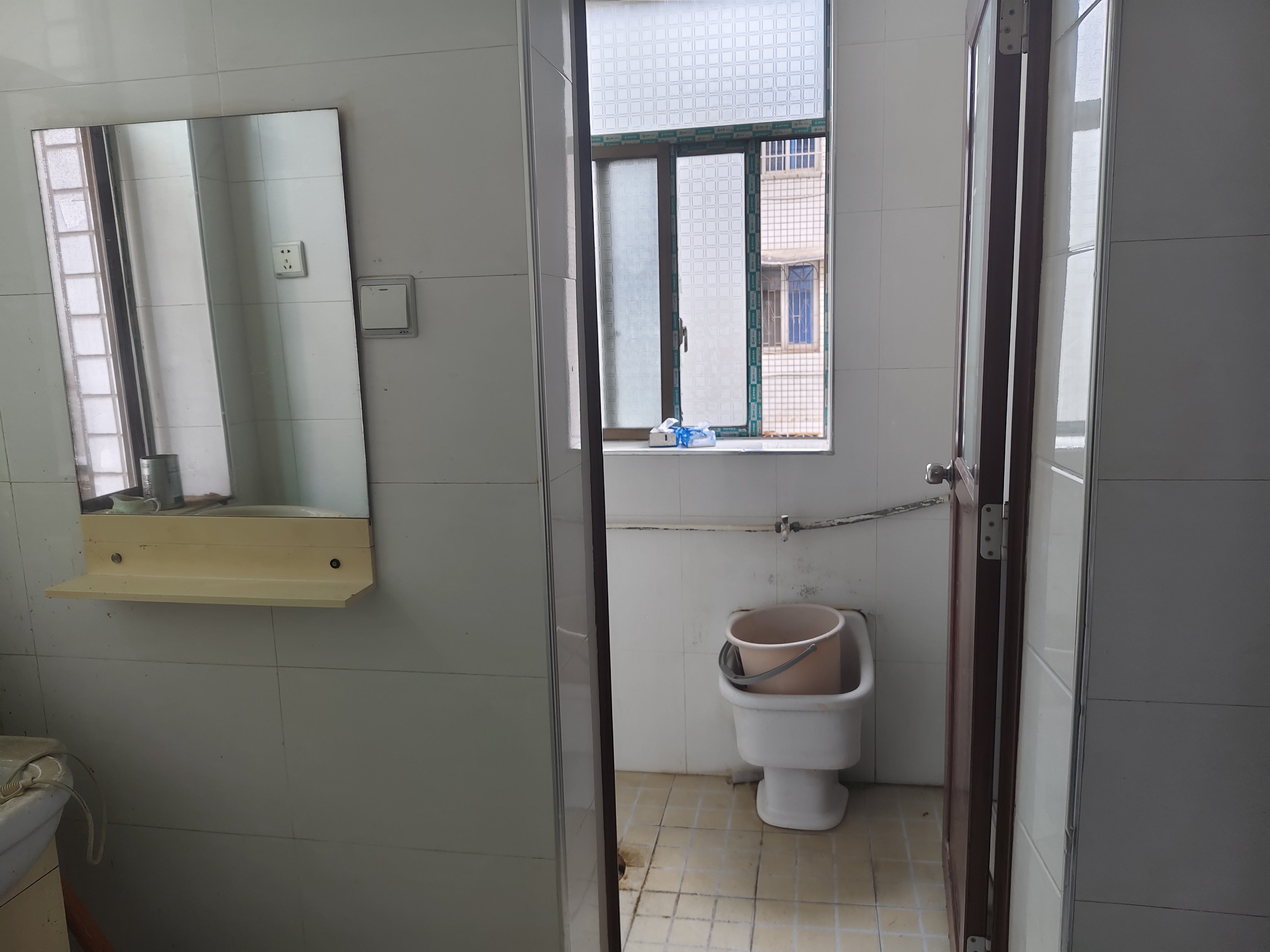 碧翠园石油住宅小区  4室1厅1卫   32.00万户型图