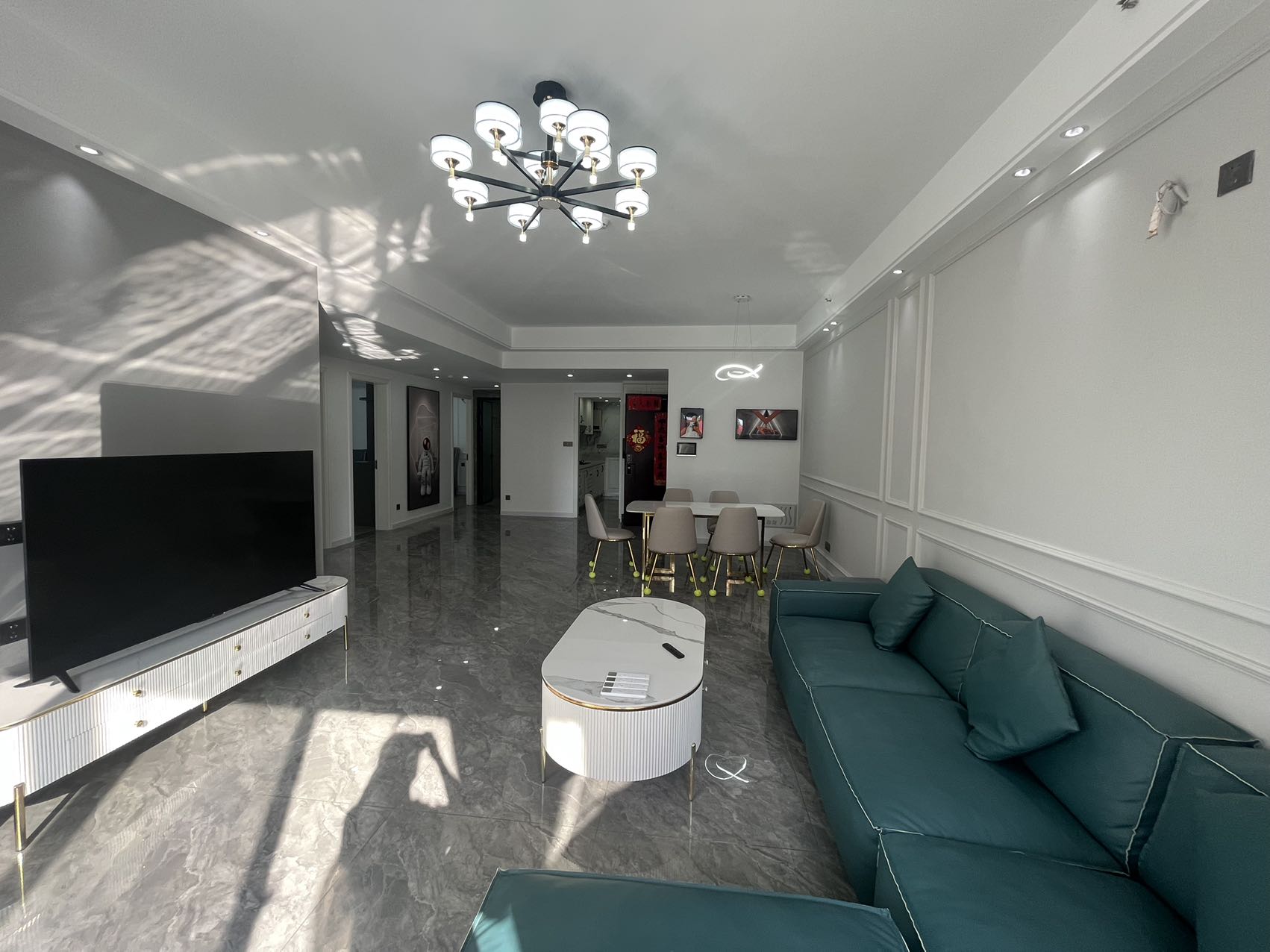 华润中心 4室2厅2卫 370.0万 华润中心 4室2厅2卫 370.0万室内图