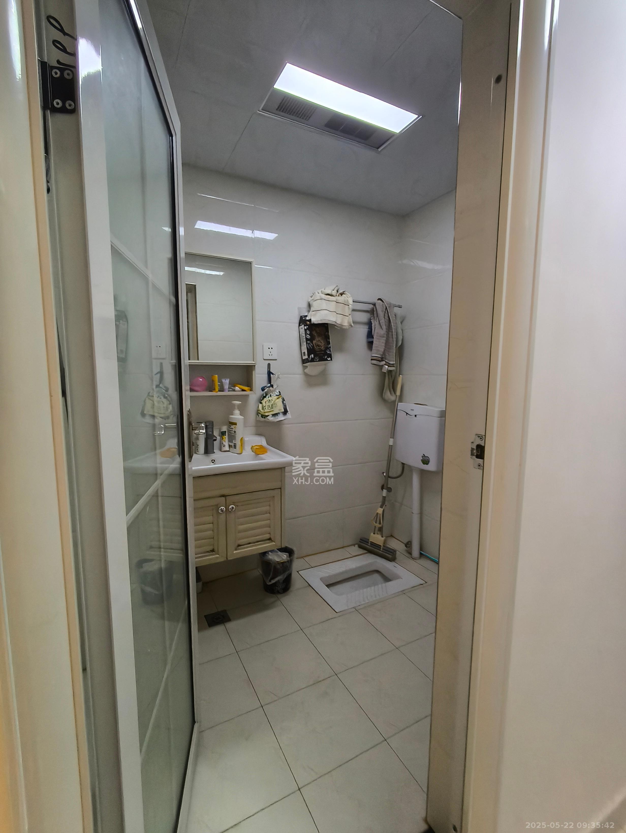 五矿紫湖香醍 1室1厅1卫 1100.0元/月 五矿紫湖香醍 1室1厅1卫 1100.0元/月室内图