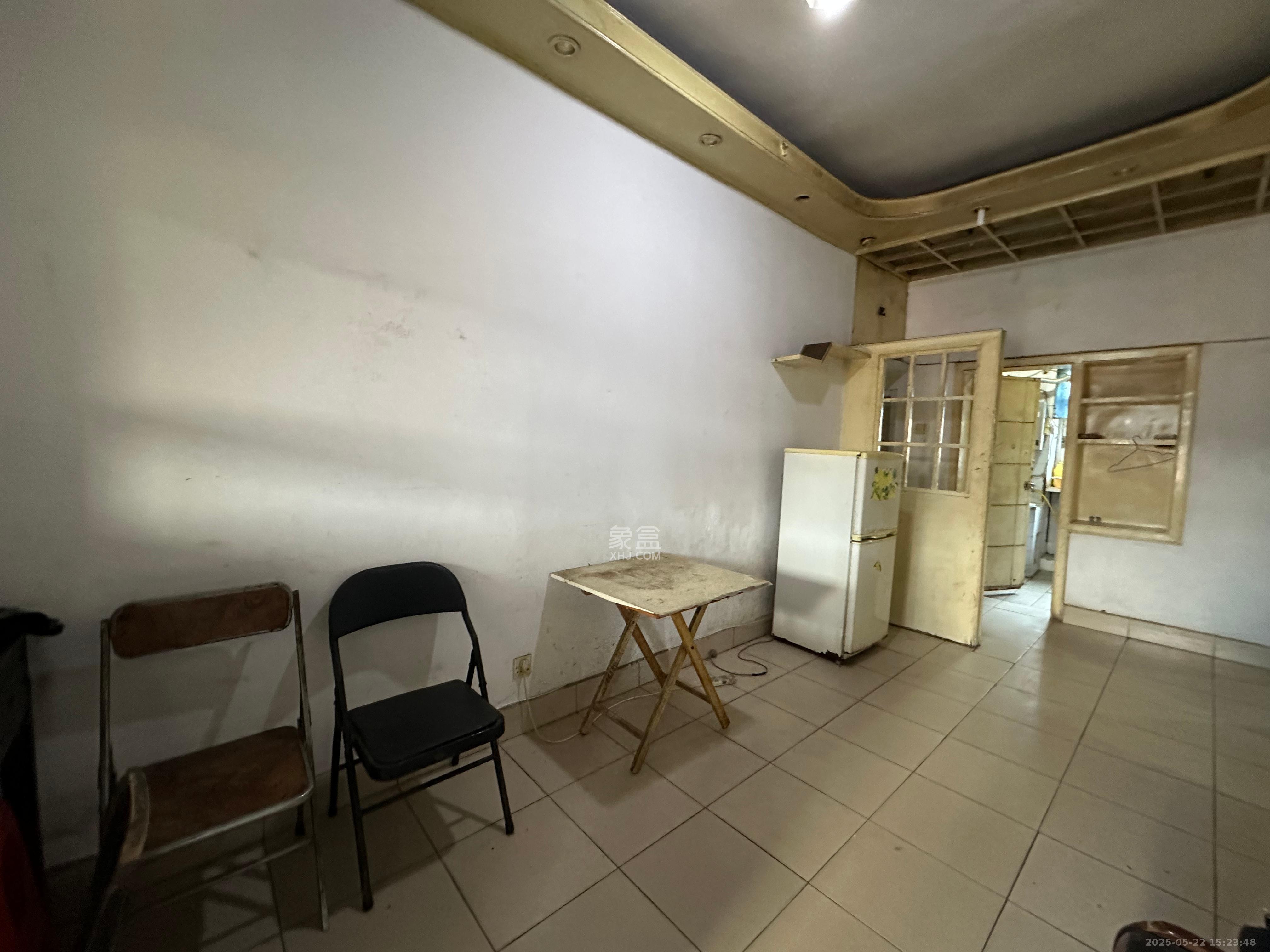 晓园宿舍(晓园路湘运小区) 2室1厅1卫 1500.0元/月 晓园宿舍(晓园路湘运小区) 2室1厅1卫 1500.0元/月室内图