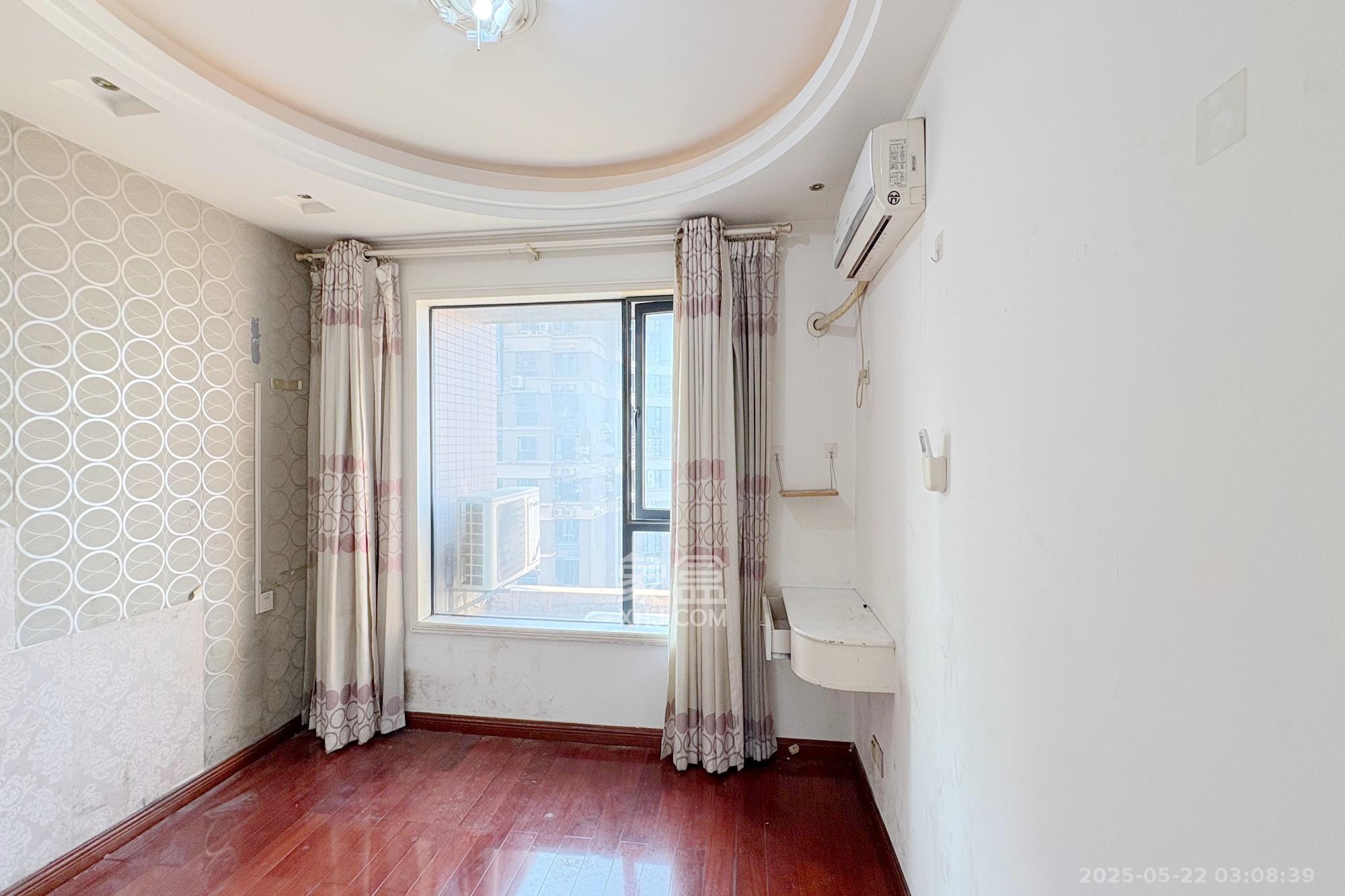 万象新天  3室2厅1卫    119.5万 万象新天  3室2厅1卫    119.5万卧室