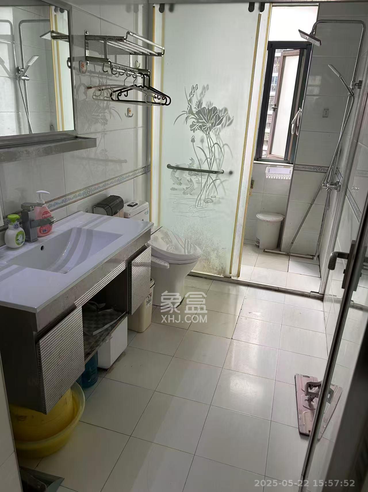 德庆水韵山城 1室2厅2卫 2600.0元/月 德庆水韵山城 1室2厅2卫 2600.0元/月室内图