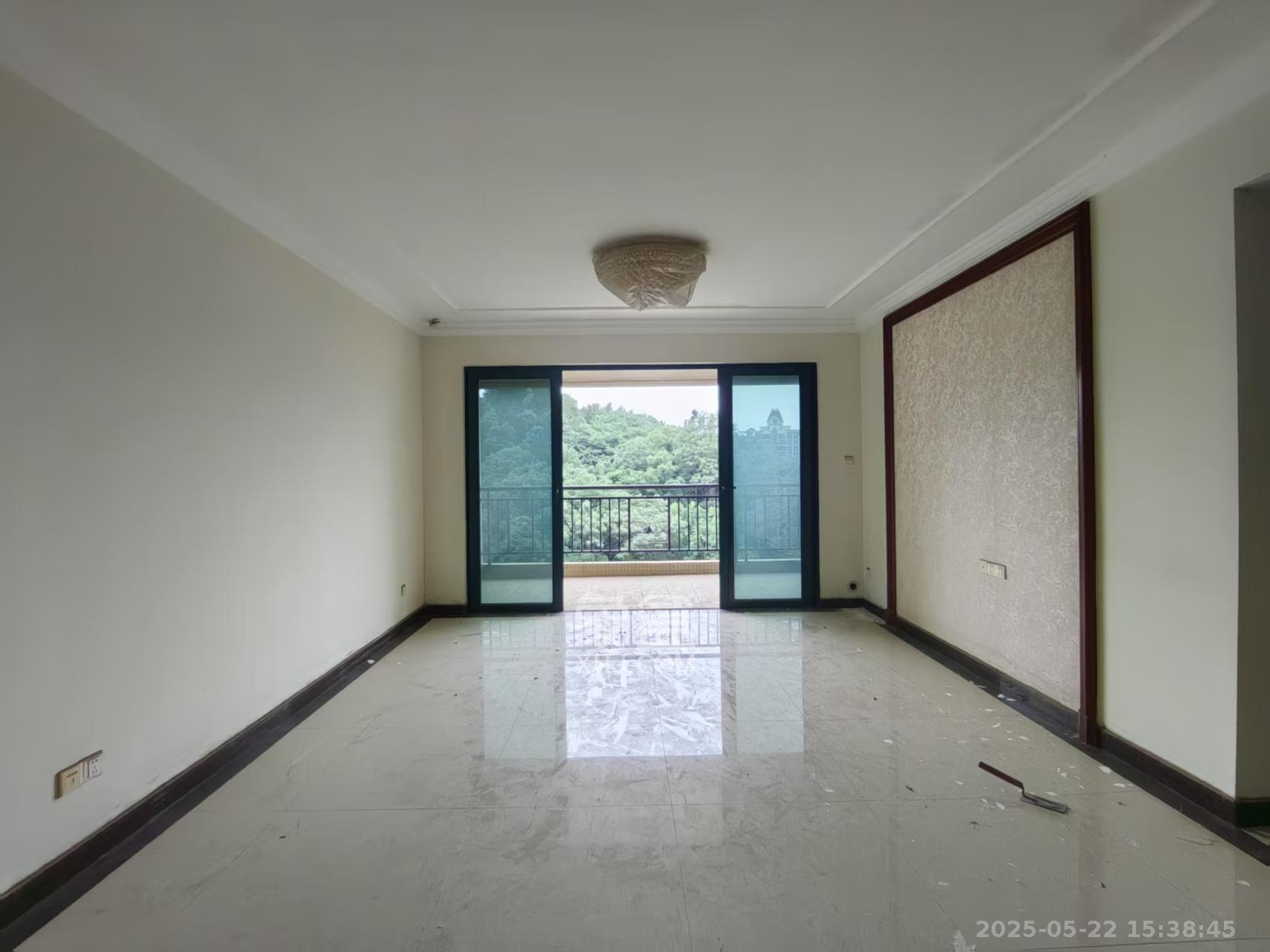 恒大城 4室2厅2卫 2400.0元/月 恒大城 4室2厅2卫 2400.0元/月室内图