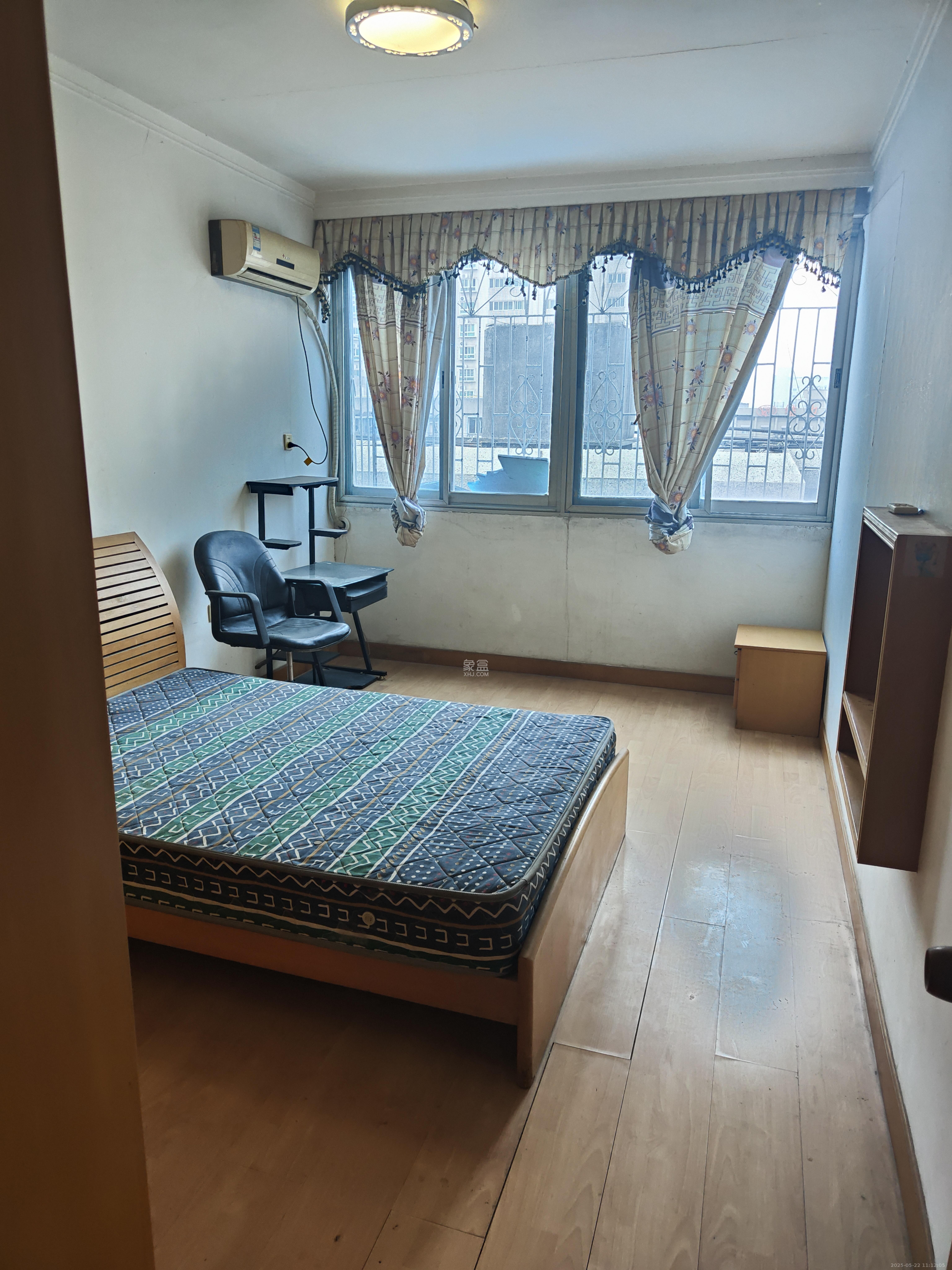 火星旅游汽修厂宿舍  2室1厅1卫    1200.0元/月 火星旅游汽修厂宿舍  2室1厅1卫    1200.0元/月室内图