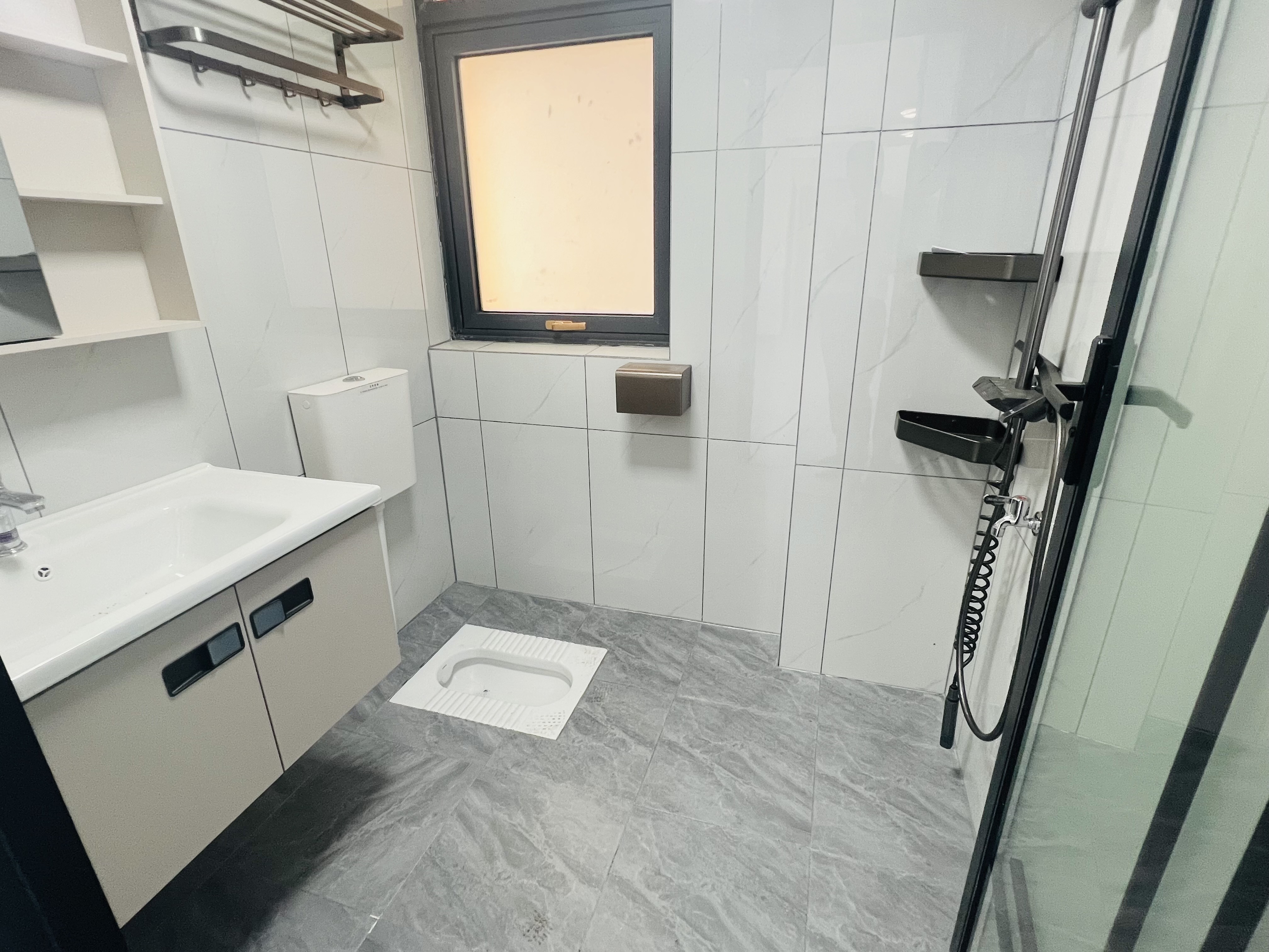 康雅苑 3室2厅2卫 1800.0元/月 康雅苑 3室2厅2卫 1800.0元/月室内图