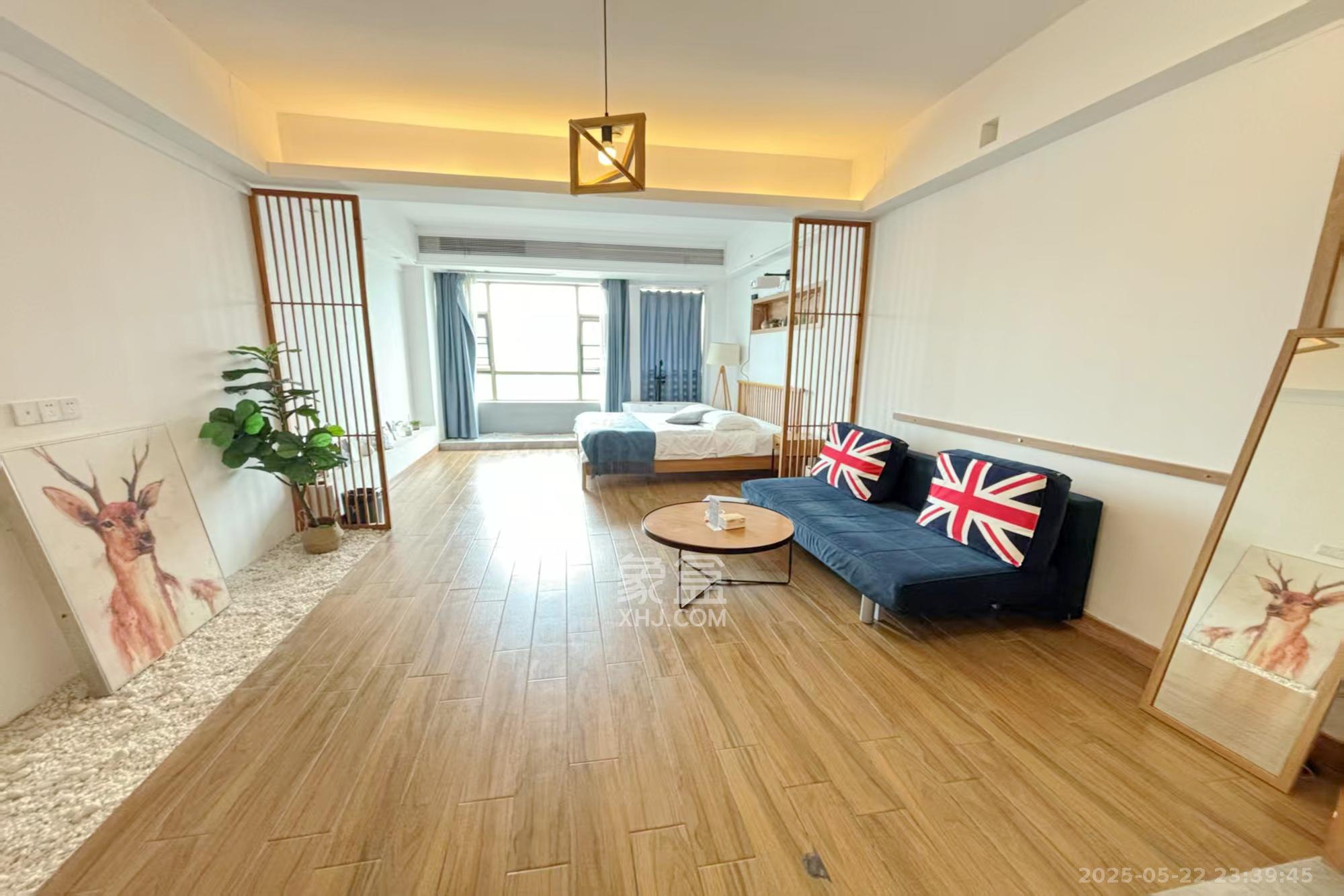 江岸丽都（江与城）  1室1厅1卫   85.00万