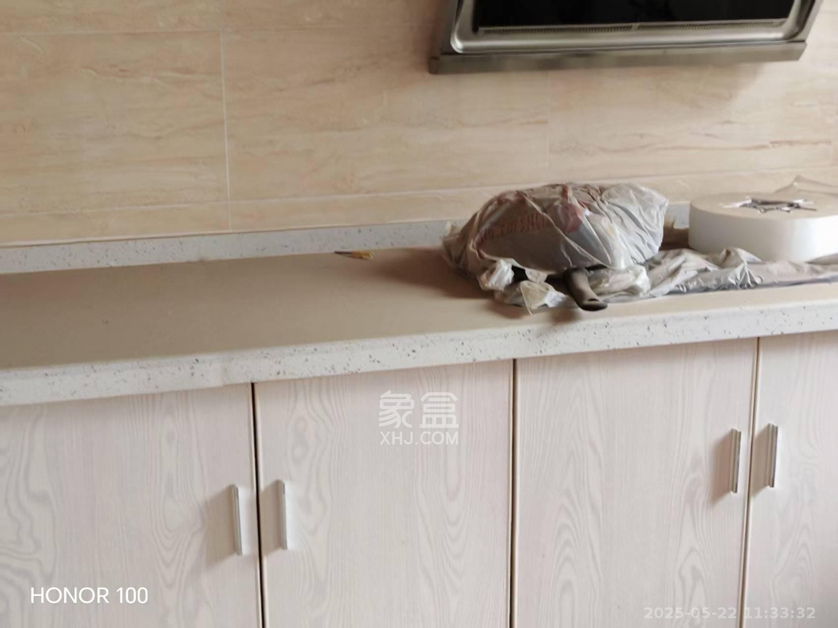 山水庭院  3室1厅1卫    1700.0元/月 山水庭院  3室1厅1卫    1700.0元/月户型图