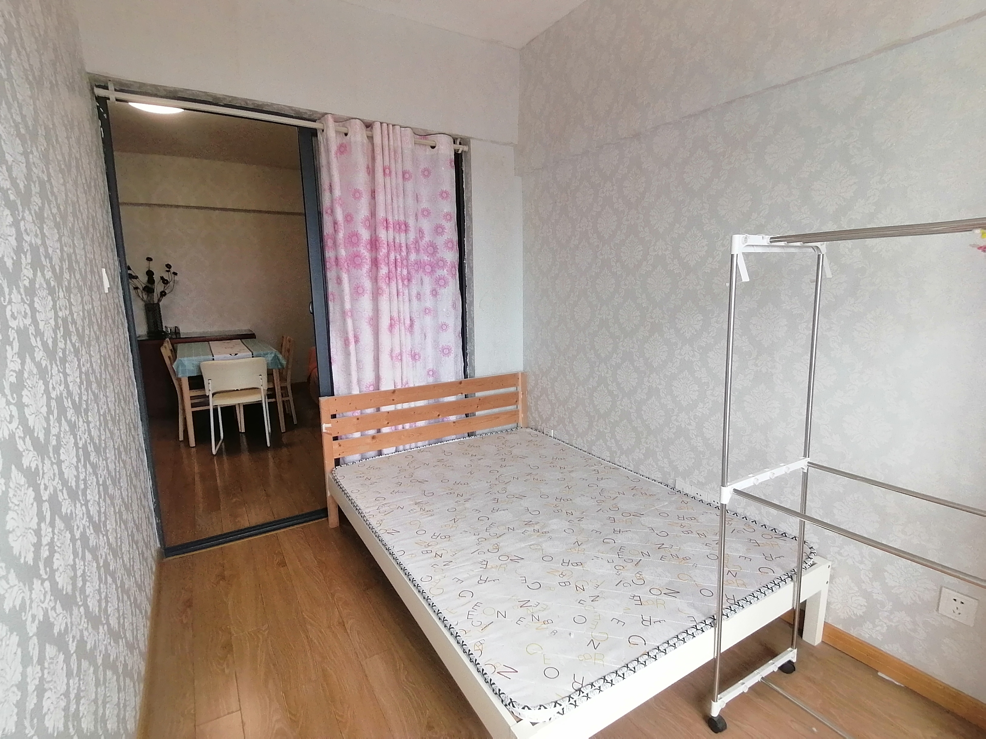 中建国际大厦  2室1厅1卫   1700.00元/月室内图