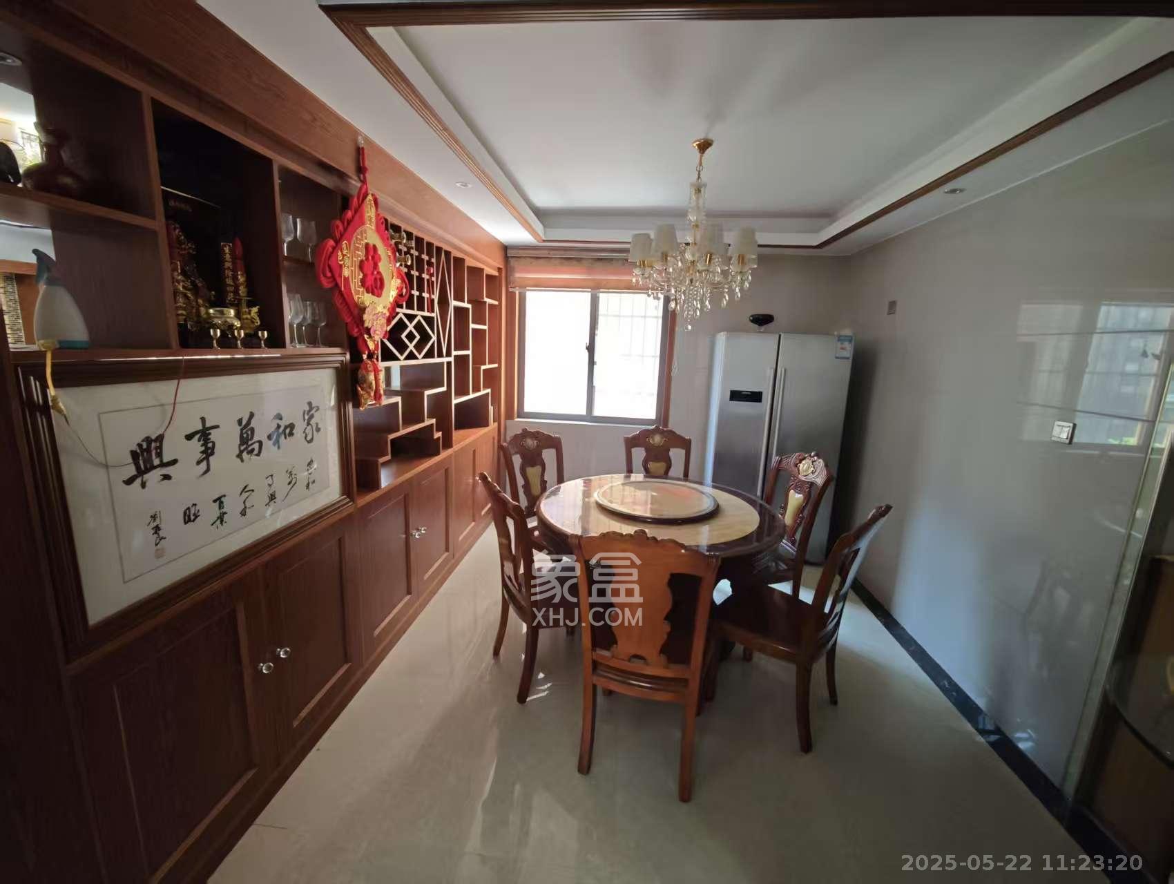 山水嘉园 4室2厅2卫 2300.0元/月 山水嘉园 4室2厅2卫 2300.0元/月室内图